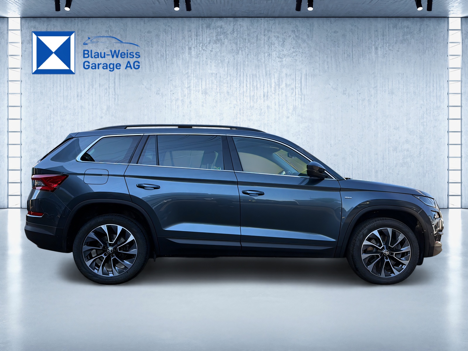 SKODA Kodiaq 2.0 TSI DSG Clever 4x4-showroom-element-3