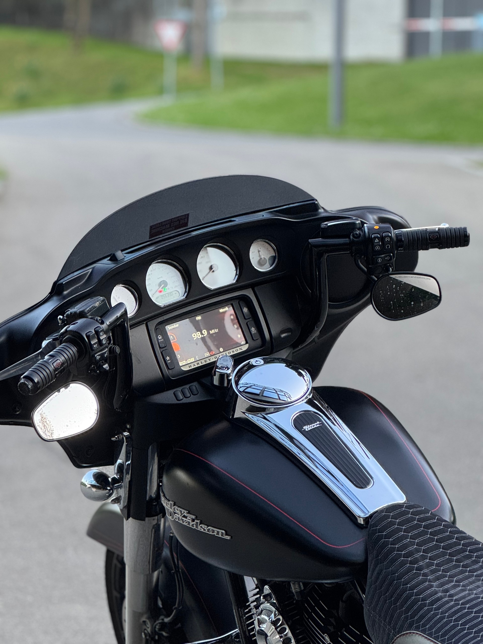 HARLEY-DAVIDSON FLHXS Street Glide Special (35kW) ABS-image-8