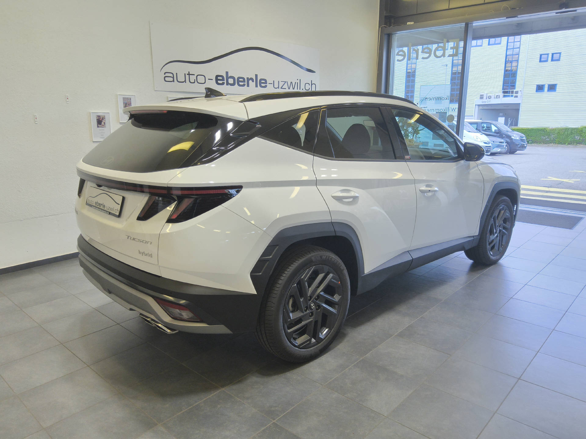 HYUNDAI Tucson 1.6 T-GDi HEV Origo Blackline 4WD-image-6