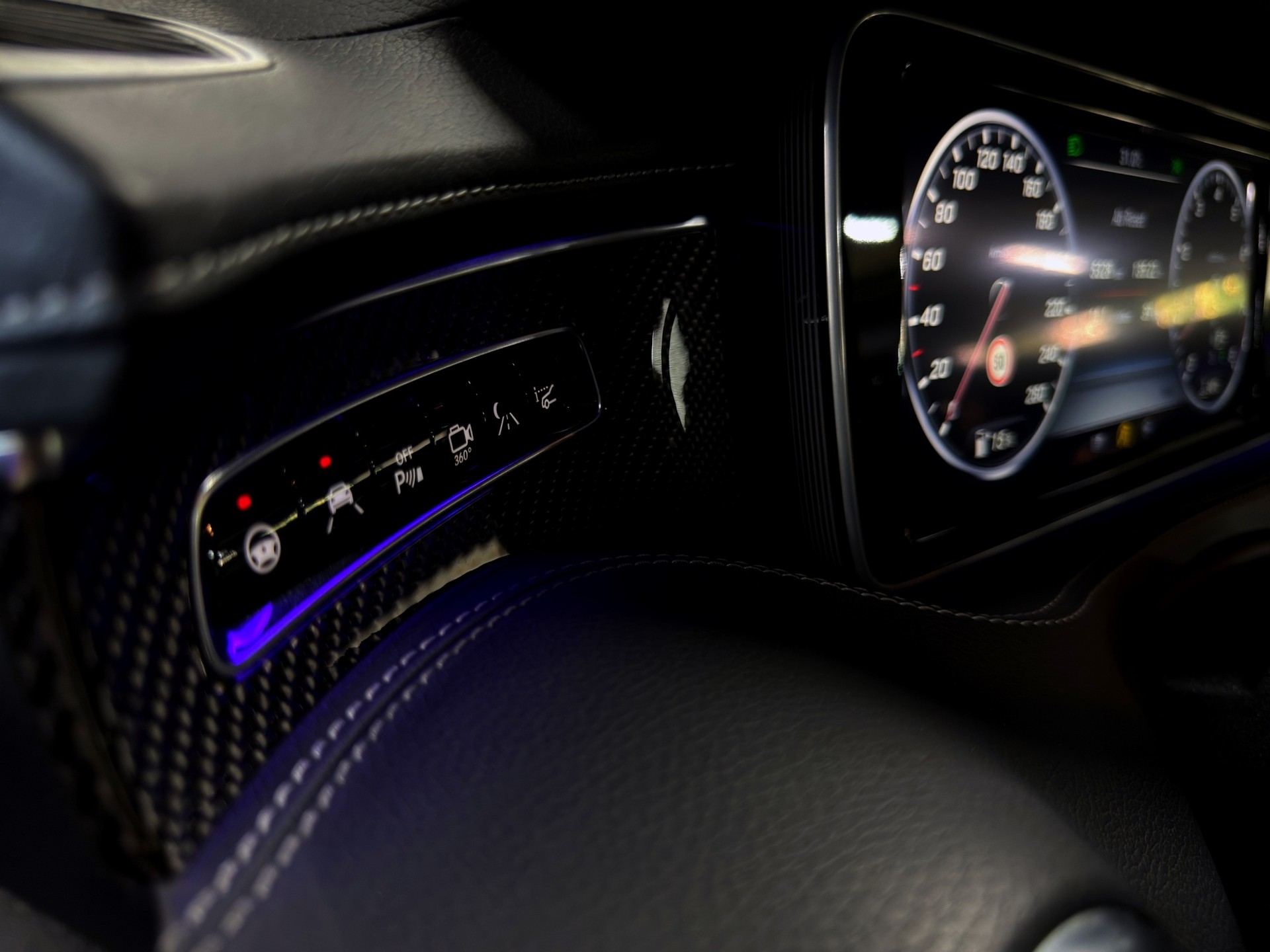 MERCEDES-BENZ S 500 Coupé 4Matic 7G-Tronic-image-27