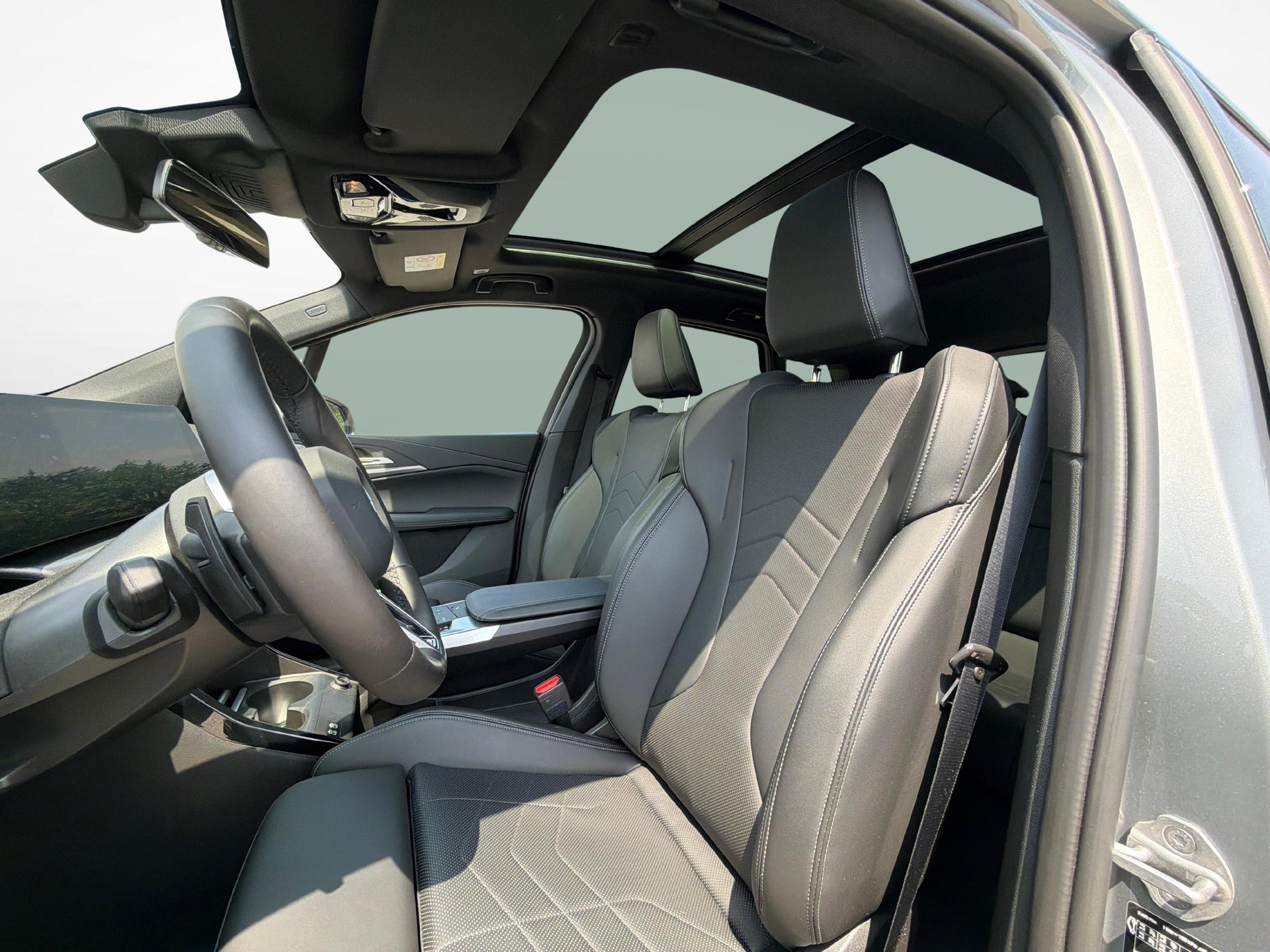 BMW 225e xDrive paddles Active Tourer-image-11