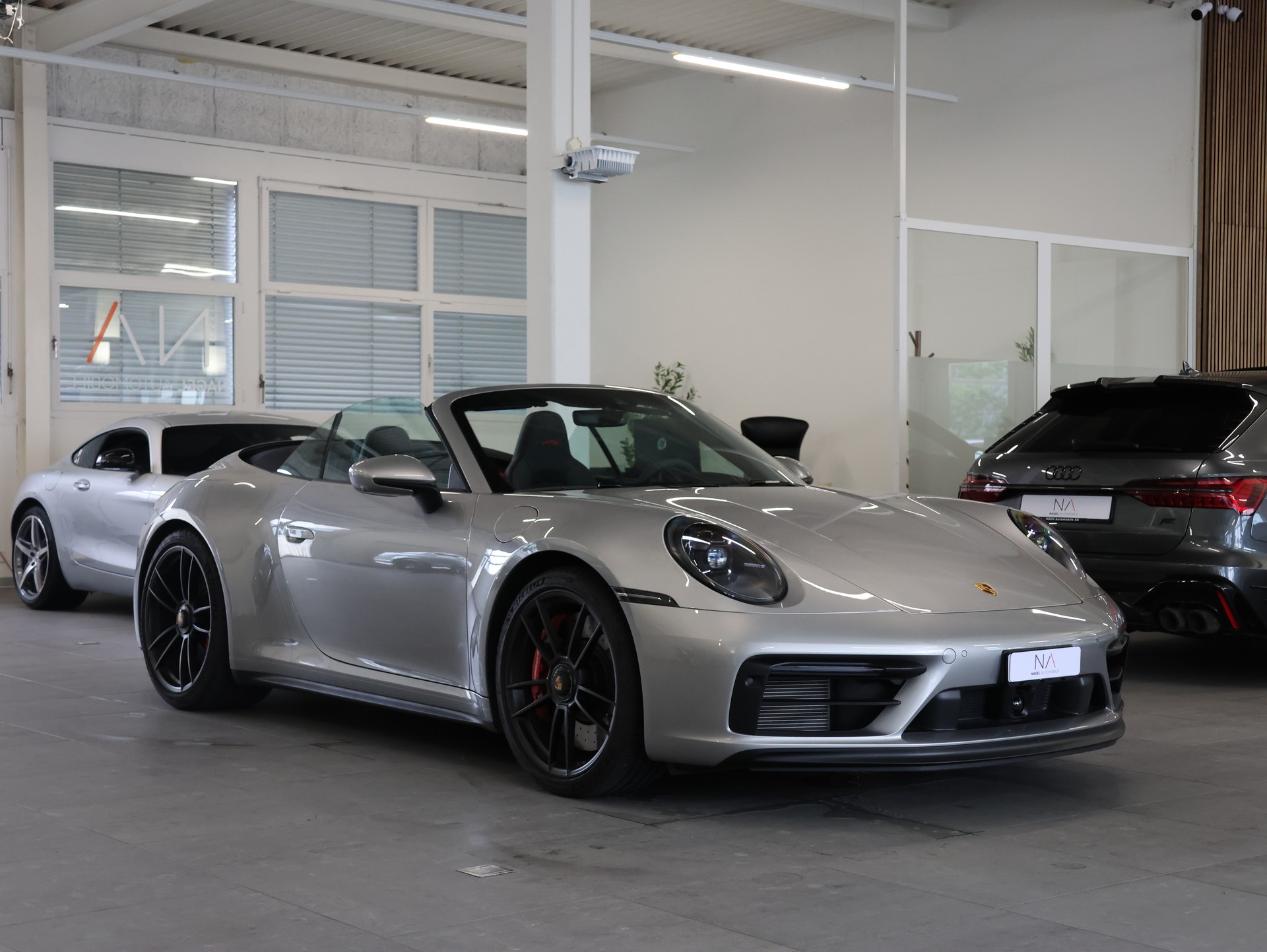 PORSCHE 911 Carrera 4 GTS Cabriolet PDK *360 Kamera* *Bose* *Sitzheizung*-showroom-element-2