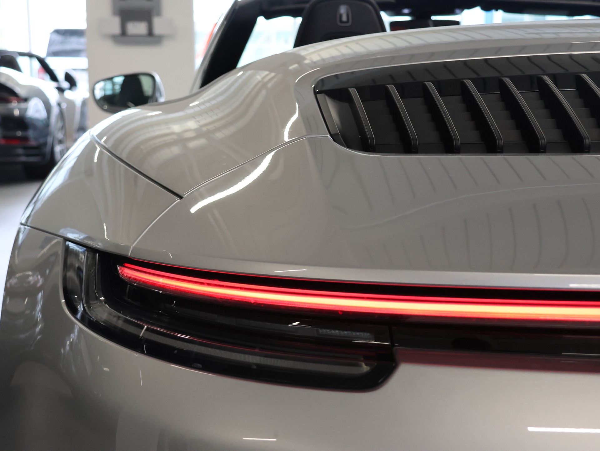 PORSCHE 911 Carrera 4 GTS Cabriolet PDK *360 Kamera* *Bose* *Sitzheizung*-image-24