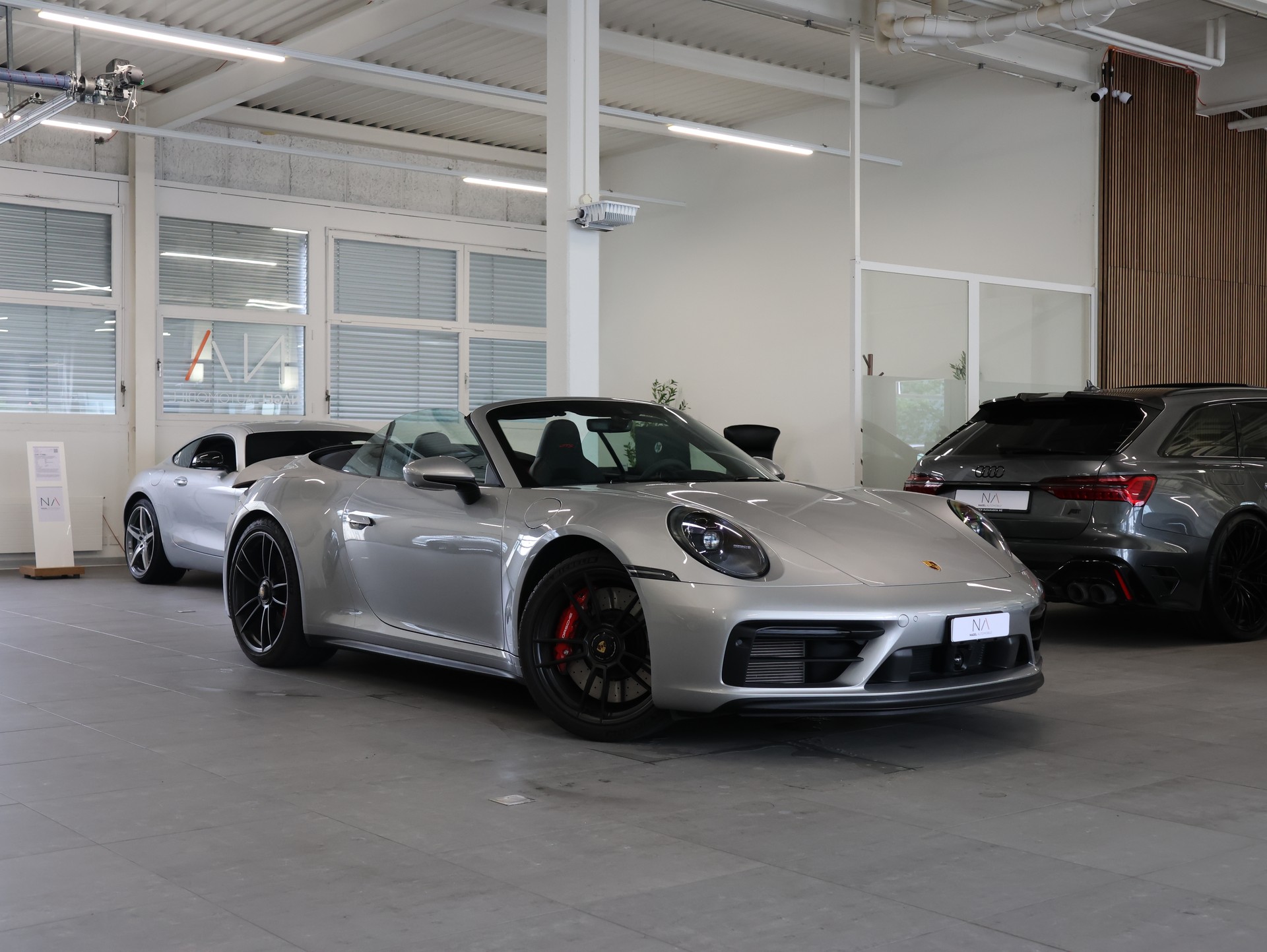 PORSCHE 911 Carrera 4 GTS Cabriolet PDK *360 Kamera* *Bose* *Sitzheizung*