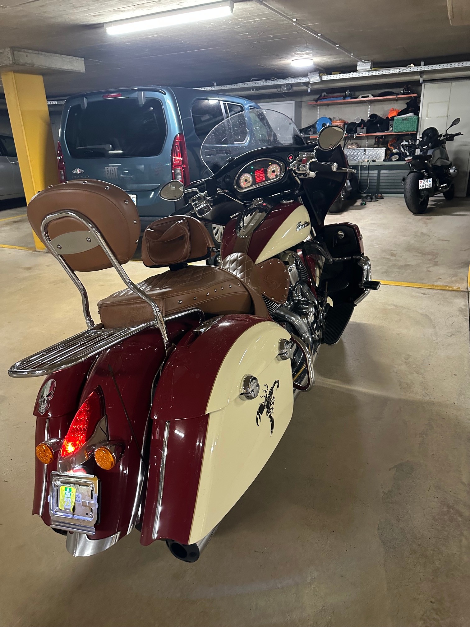 INDIAN Roadmaster-image-4