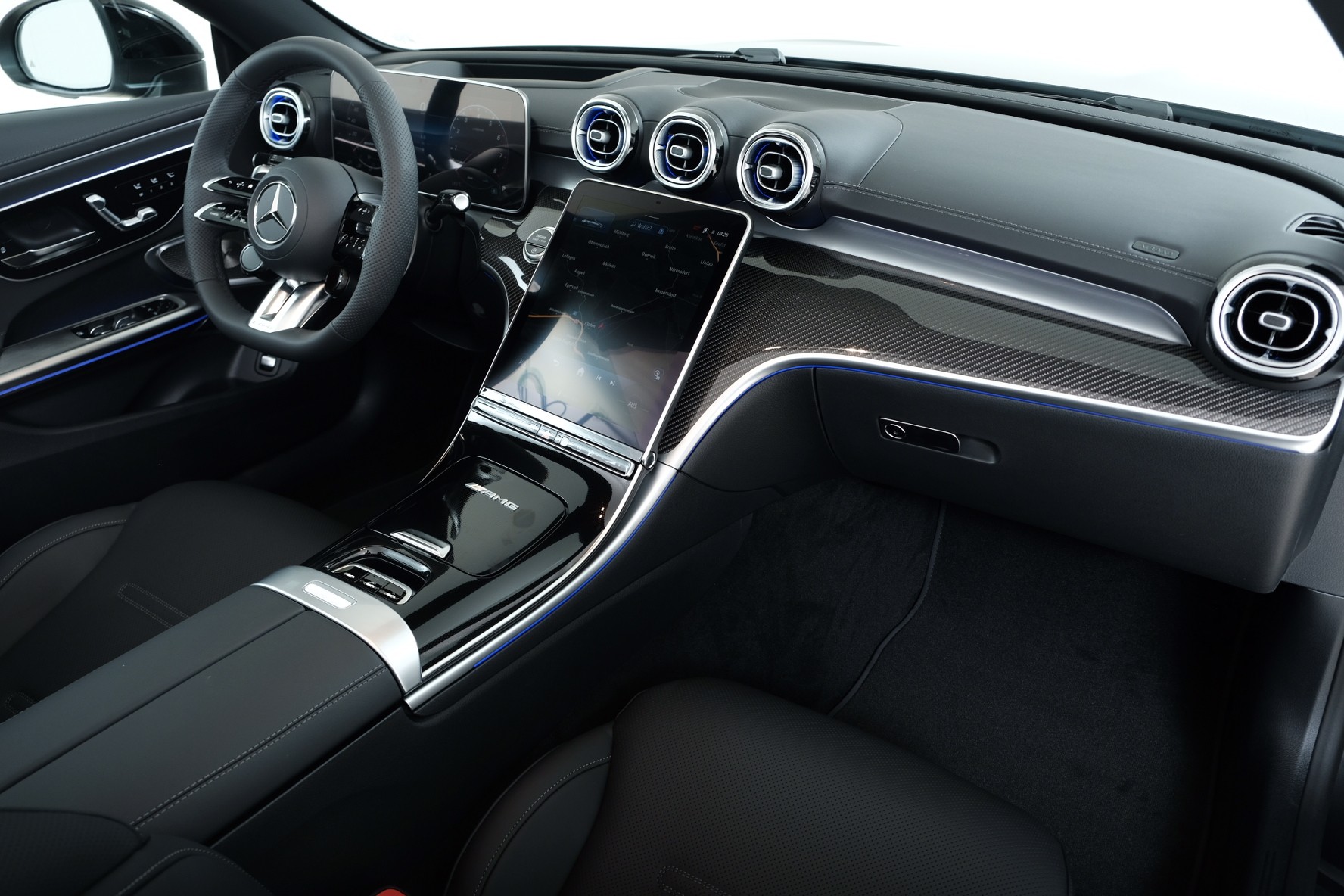 MERCEDES-BENZ CLE AMG 53 Cabrio 4Matic+ 9G-Tronic-image-8