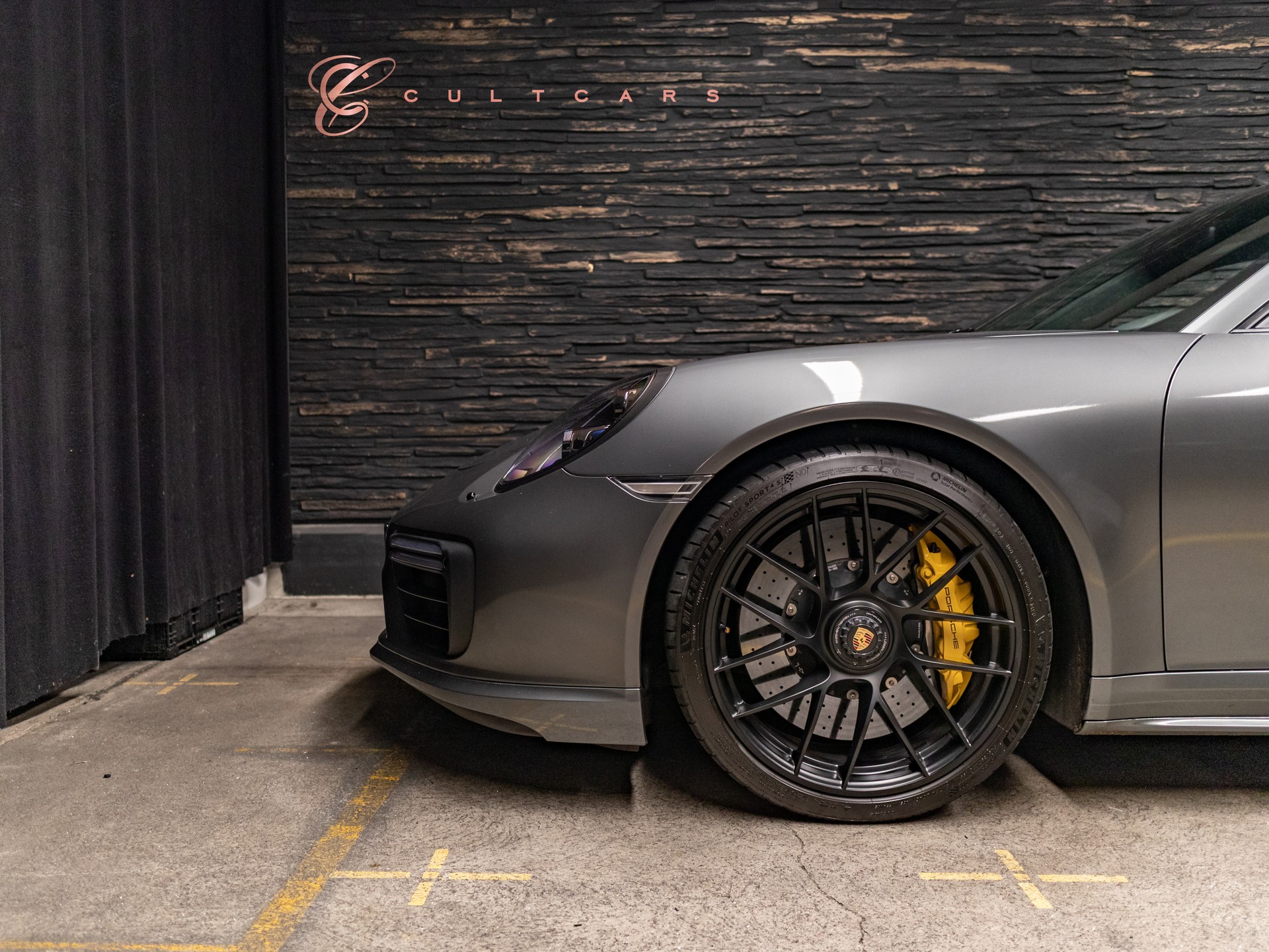 PORSCHE 911 Turbo S PDK-image-4
