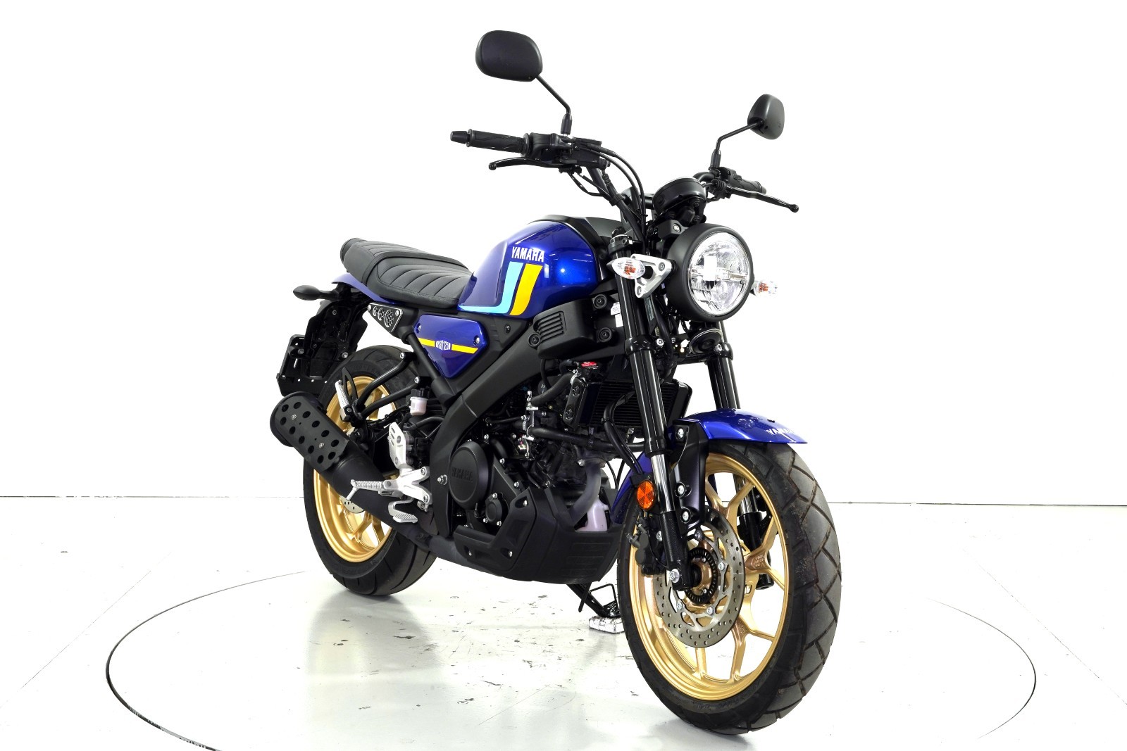 YAMAHA XSR 125 ABS-image-1