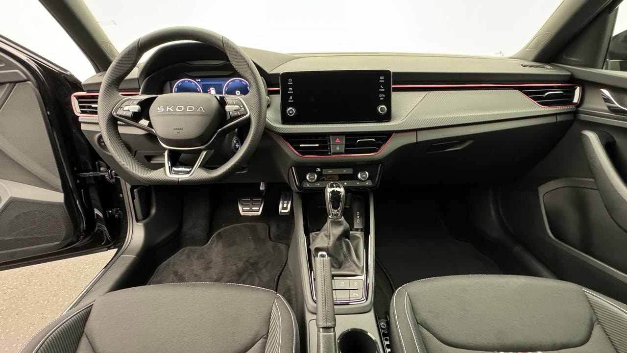 SKODA Kamiq 1.5 TSI Monte Carlo DSG-image-5
