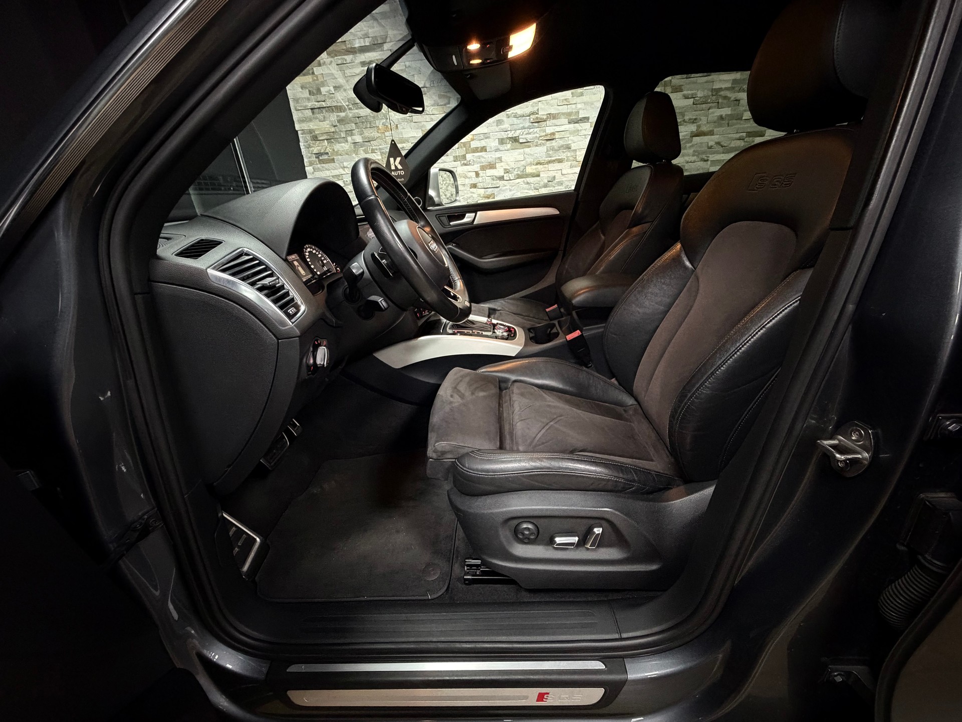 AUDI SQ5 3.0 TDI quattro tiptronic-image-10