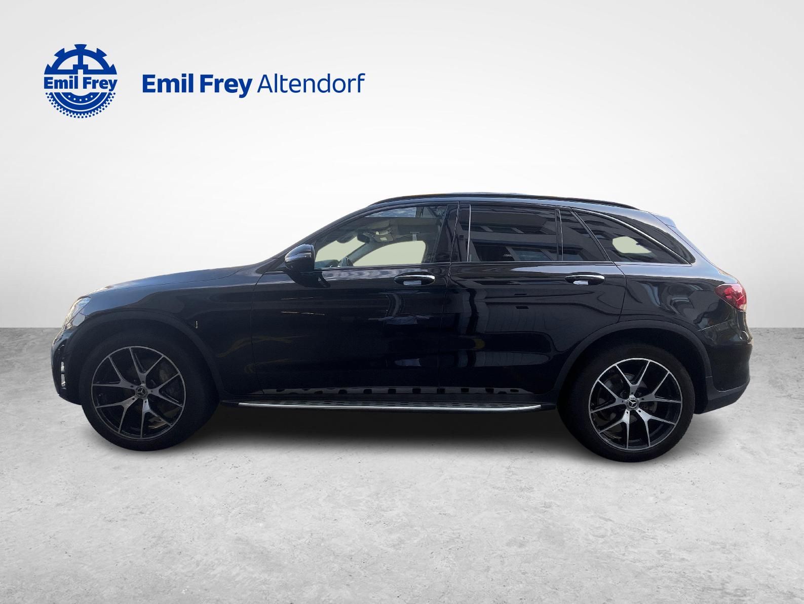 MERCEDES-BENZ GLC 300 4MATIC AMG Line-showroom-element-1