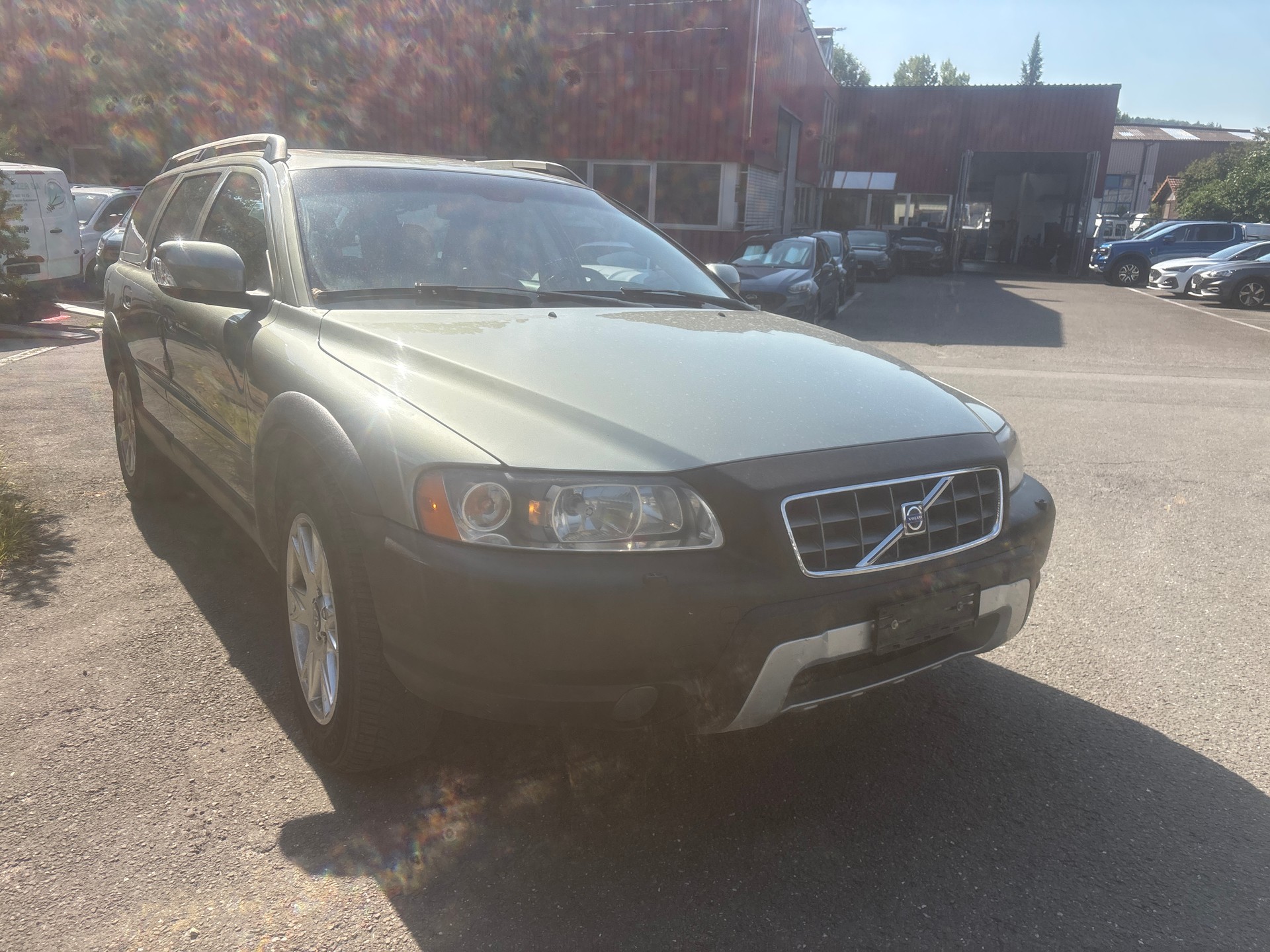 VOLVO XC70 D5 AWD Momentum-image-3