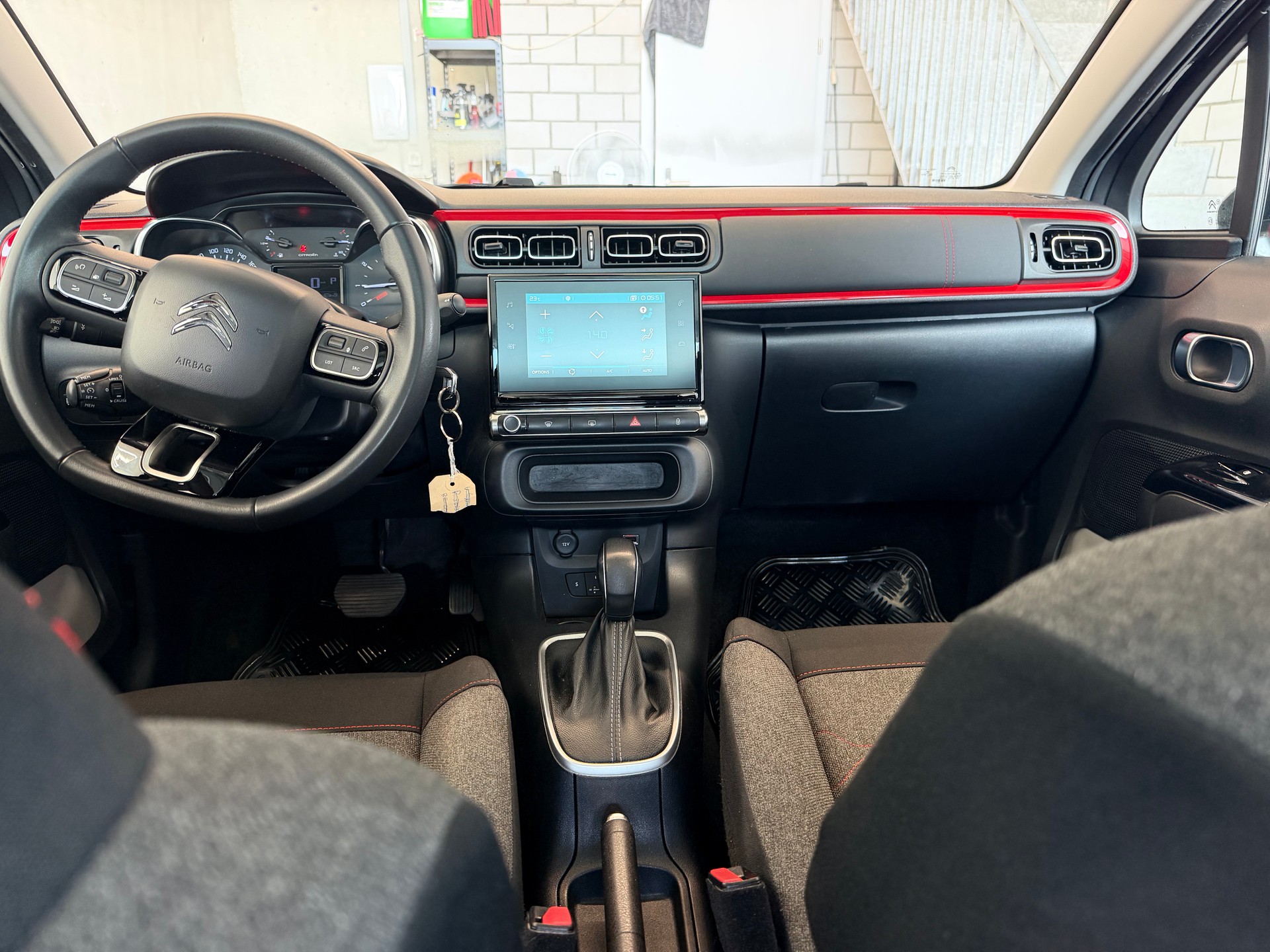 CITROEN C3 1.2i PureTech Elle EAT6-image-8