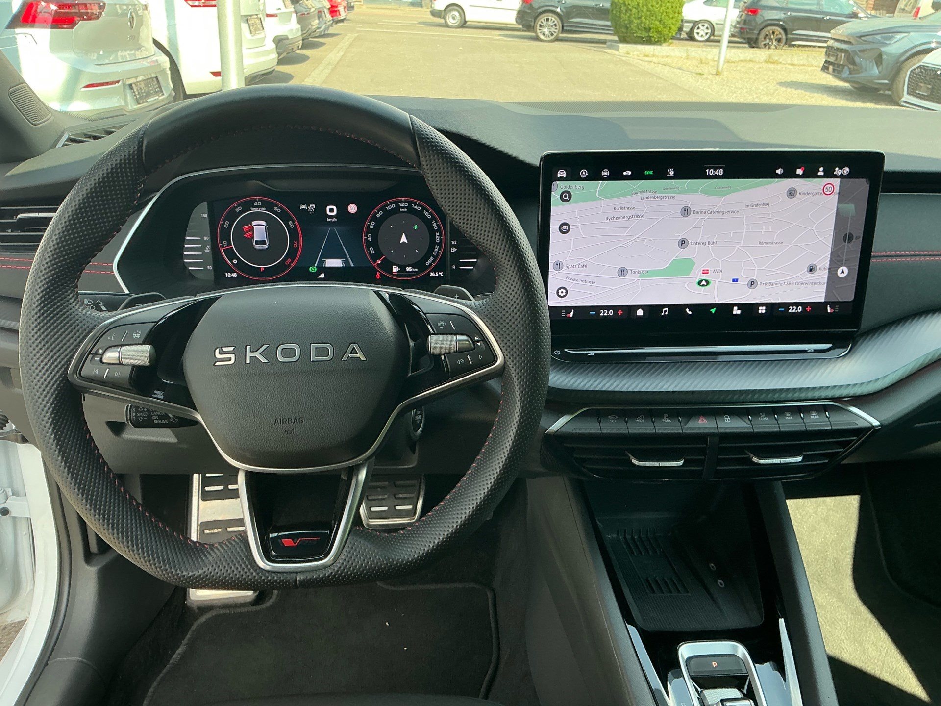 SKODA Octavia Combi 2.0 TSI 265 PS RS *** PANORAMA, ANHÄNGEKUPPLUNG & STANDHEIZUNG ***-image-9