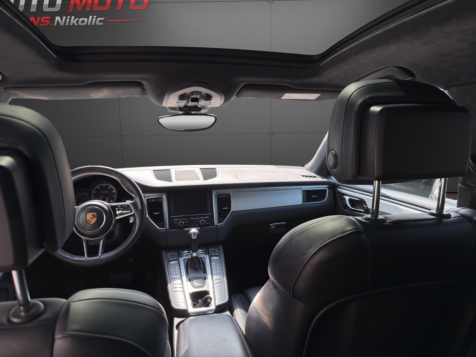 PORSCHE Macan Turbo PDK-image-10