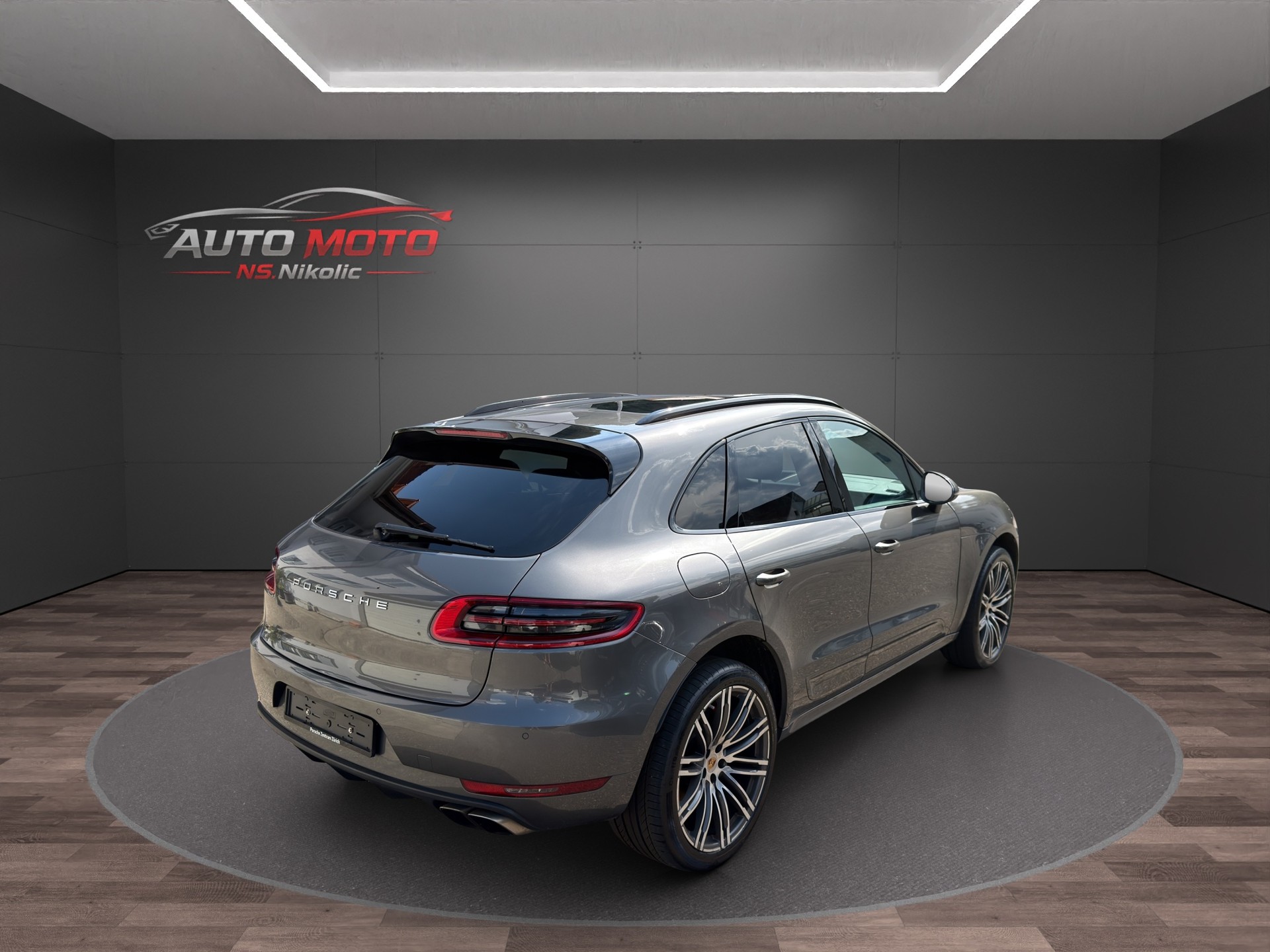 PORSCHE Macan Turbo PDK-image-2