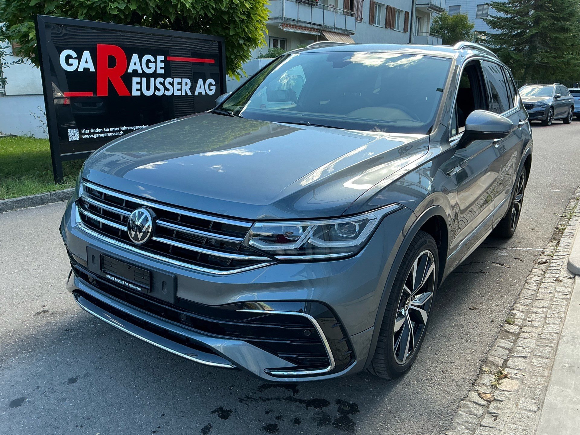 VW Tiguan Allspace R-Line 4Motion ***PANORAMADACH & ANHÄNGERKUPPLUNG ***
