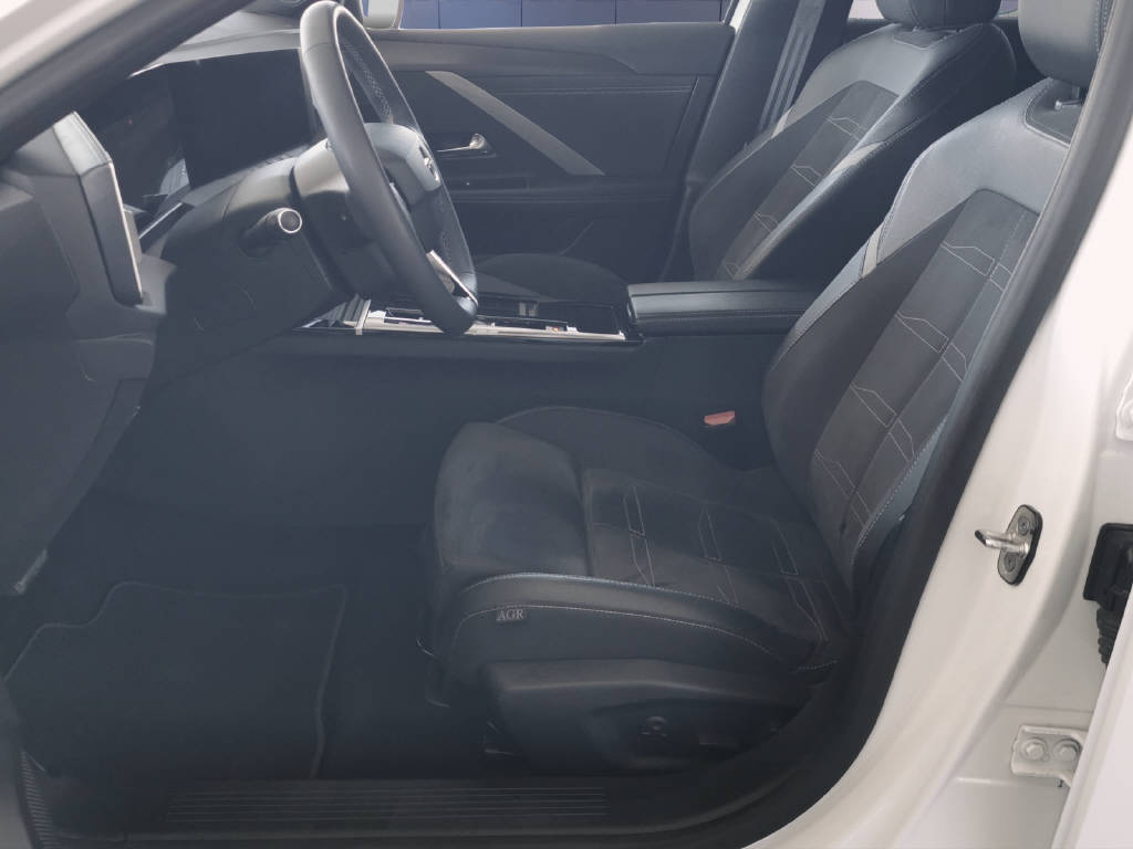 OPEL Astra-e Sports Tourer Swiss Plus-image-9