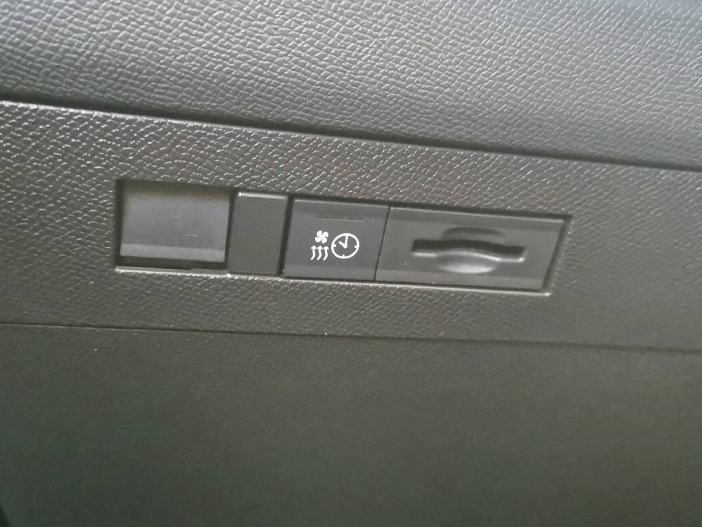 OPEL Astra-e Sports Tourer Swiss Plus-image-19