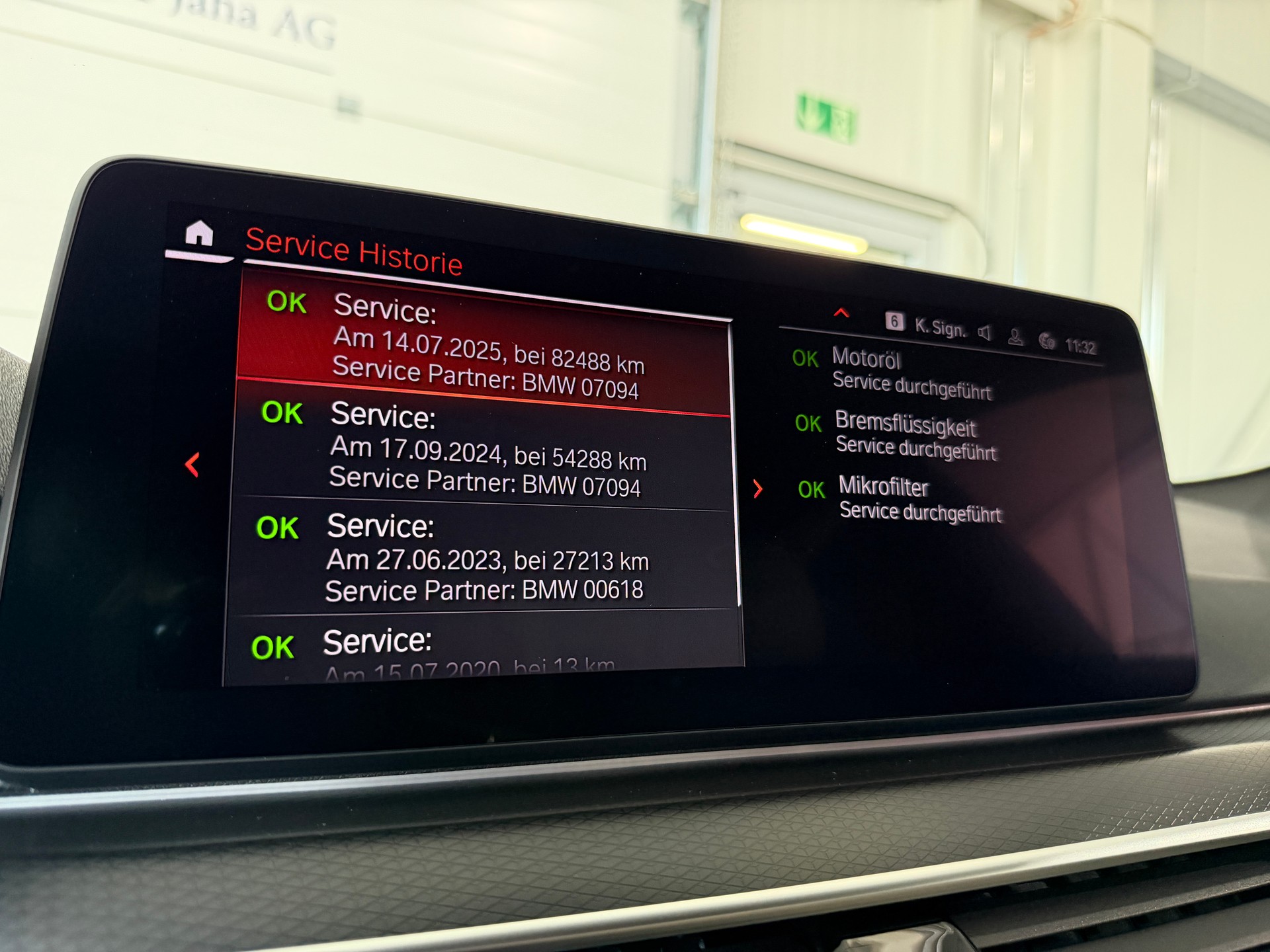 BMW M550i xDrive Steptronic (Facelift) Nardograu-met.-image-11