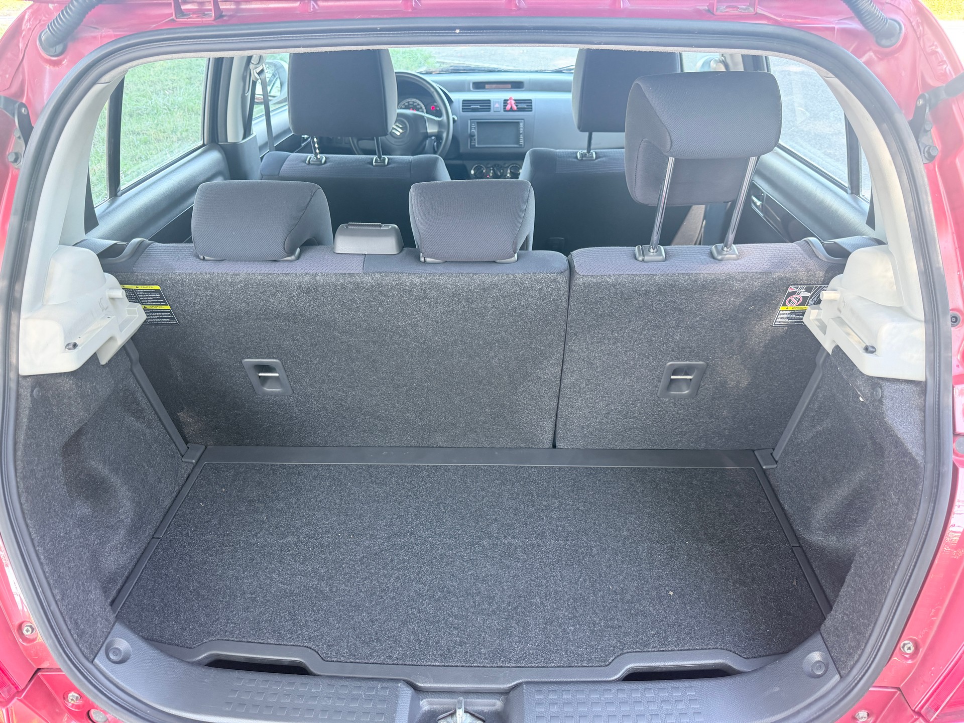 SUZUKI Swift 1.3i 16V GL Top-image-12