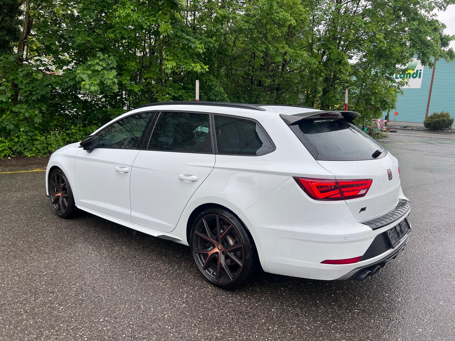 SEAT Leon ST 2.0 TSI Cupra R ABT 350 4 Drive DSG-showroom-element-2