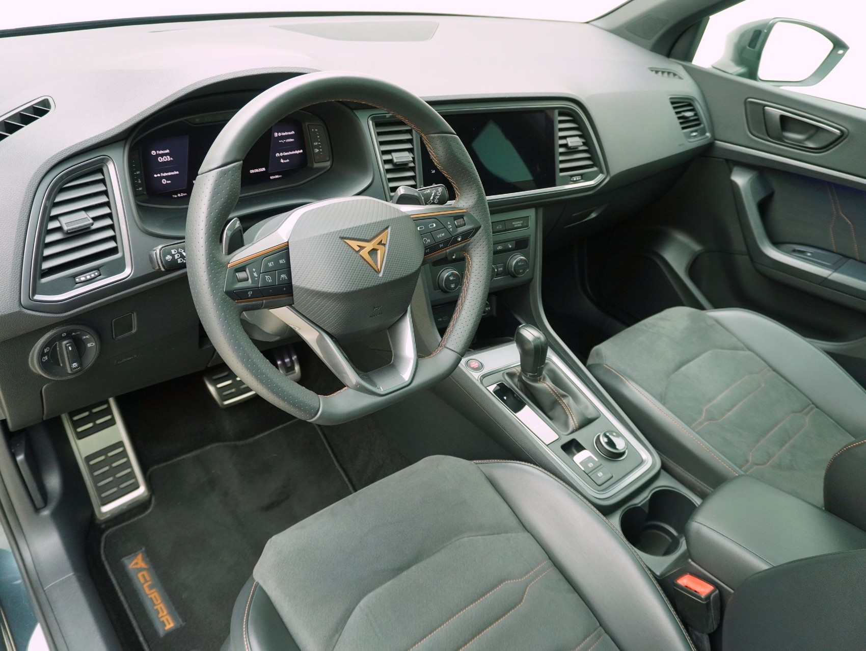 SEAT Cupra Ateca 2.0 TSI DSG 4Drive-image-10