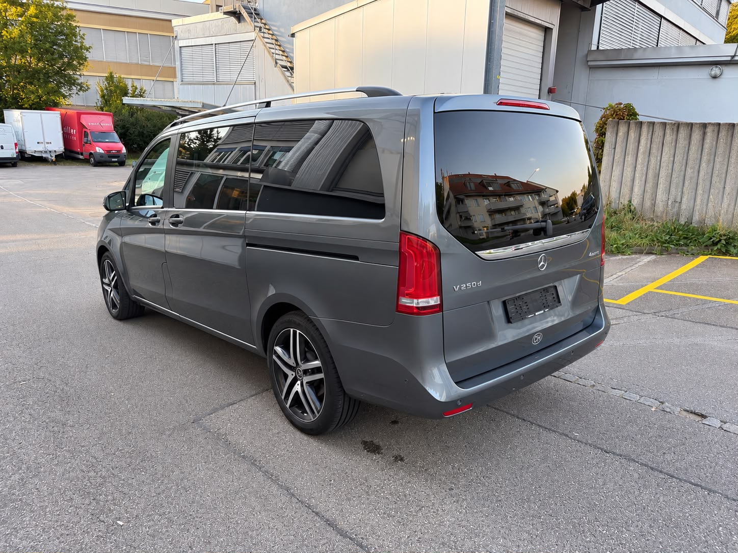 MERCEDES-BENZ V 250 d lang 4Matic 7G-Tronic-showroom-element-3