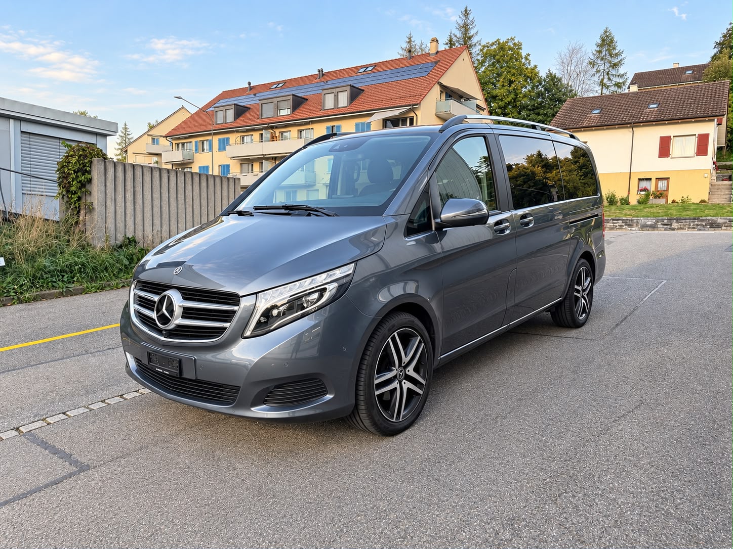 MERCEDES-BENZ V 250 d lang 4Matic 7G-Tronic-showroom-element-1