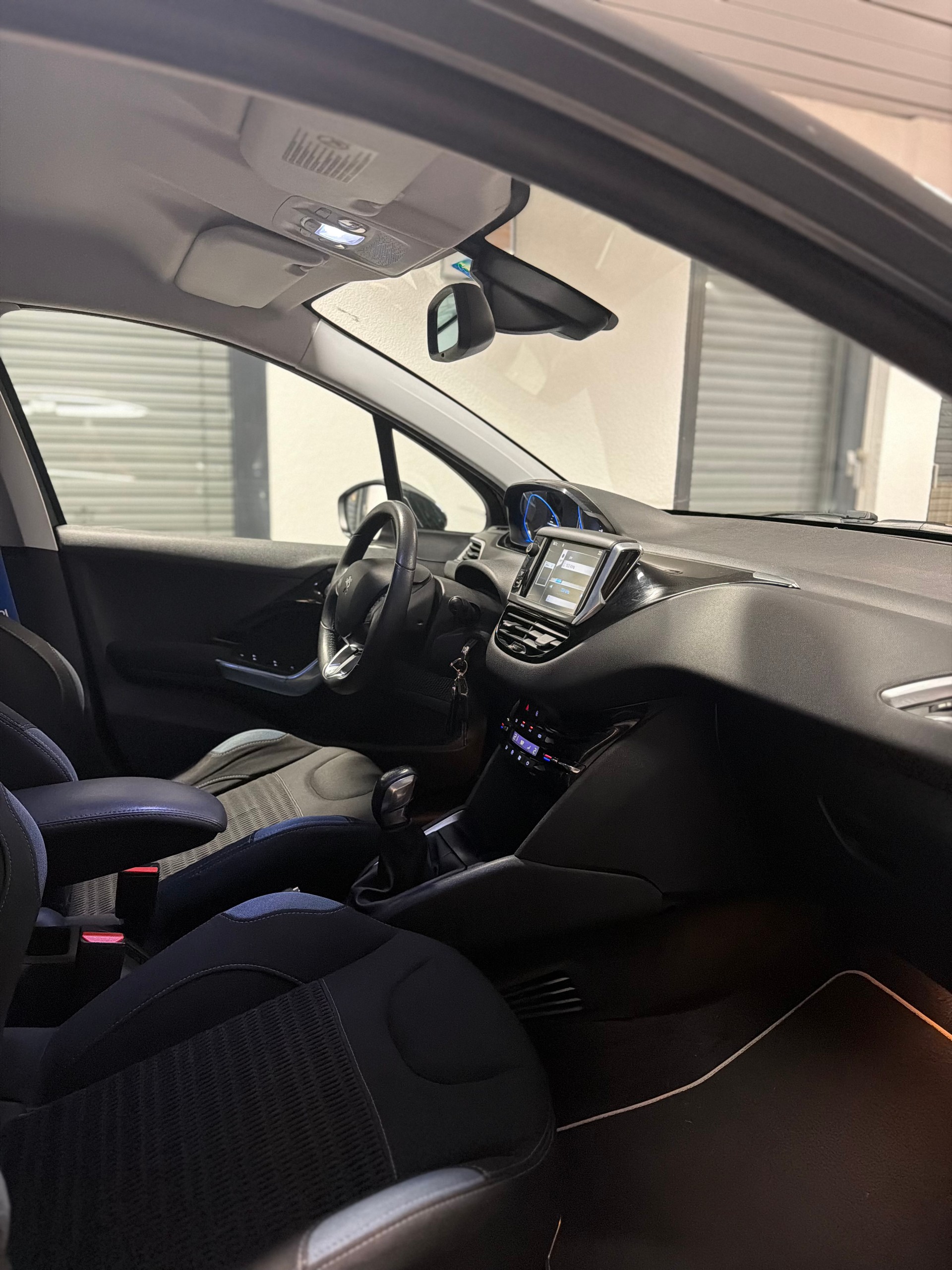 PEUGEOT 208 1.2 VTI Active-image-7