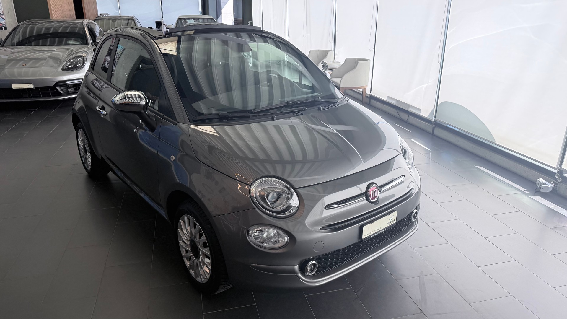 FIAT 500 C 1.0 Hybrid Swiss Edition-showroom-element-1