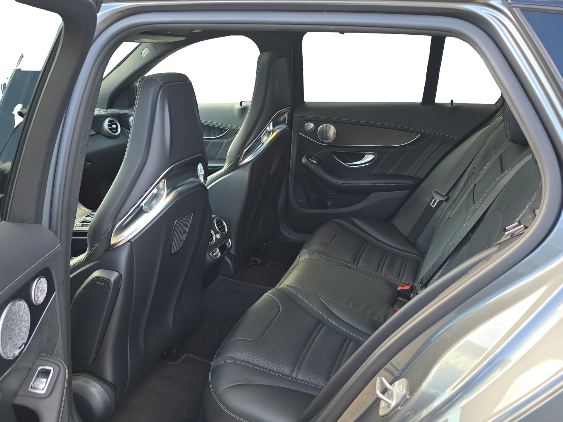 MERCEDES-BENZ C 63 S AMG-image-9