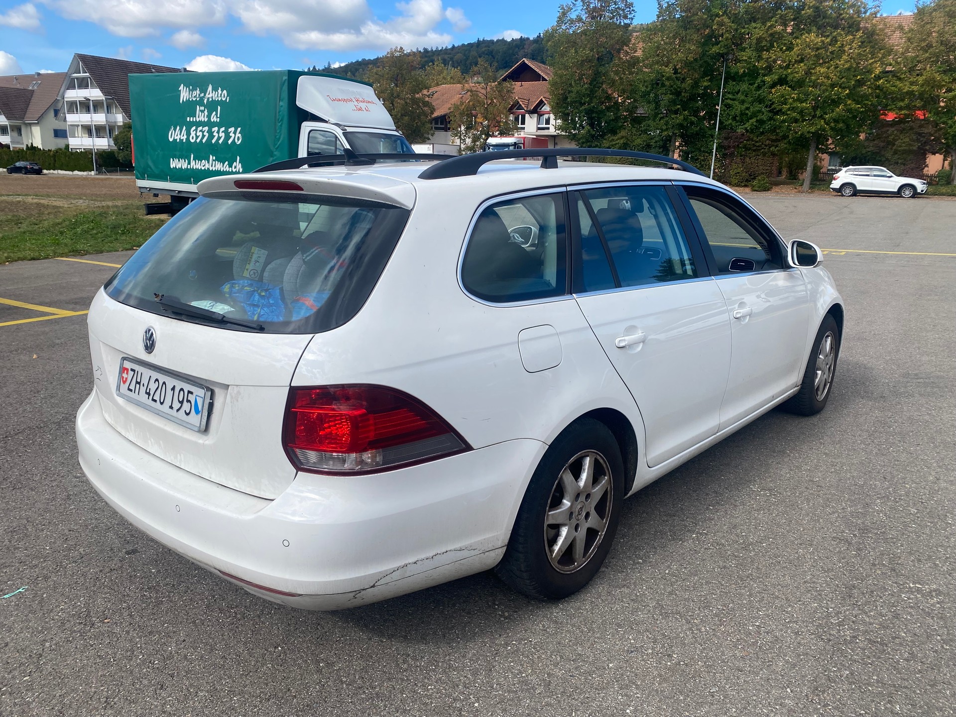 VW Golf Variant 1.6 TDI BMT Trendline DSG-image-5