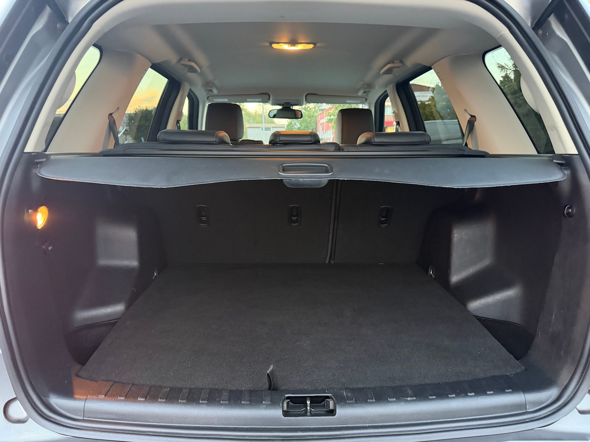 LAND ROVER Freelander 2.0 HSE Automatic-image-11