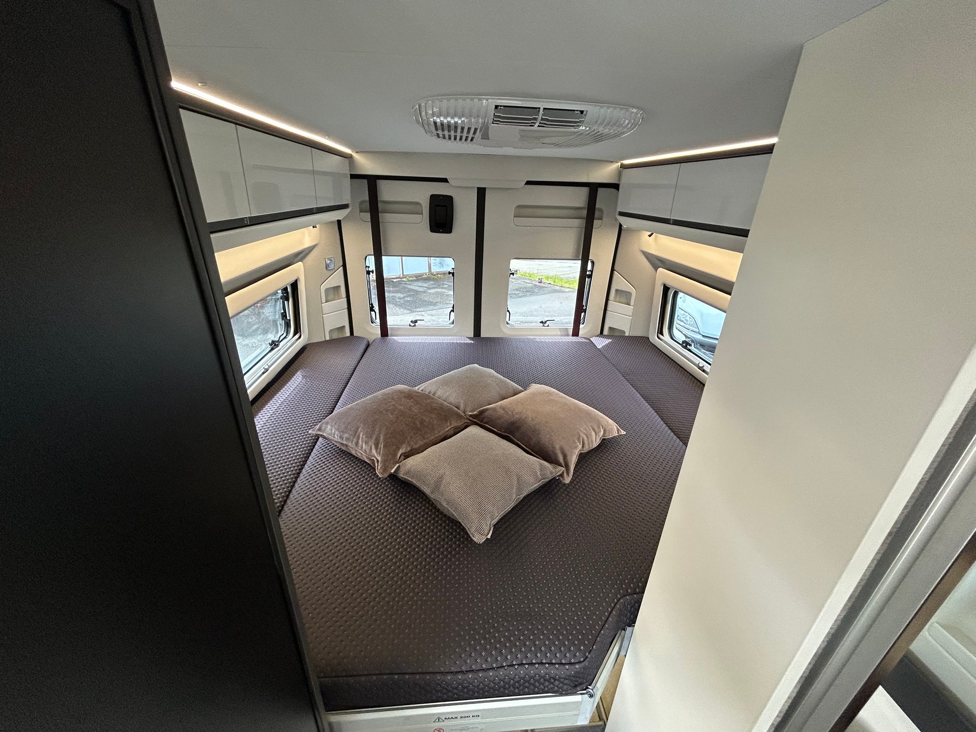 ADRIA Twin Supreme 640 SGX-image-15
