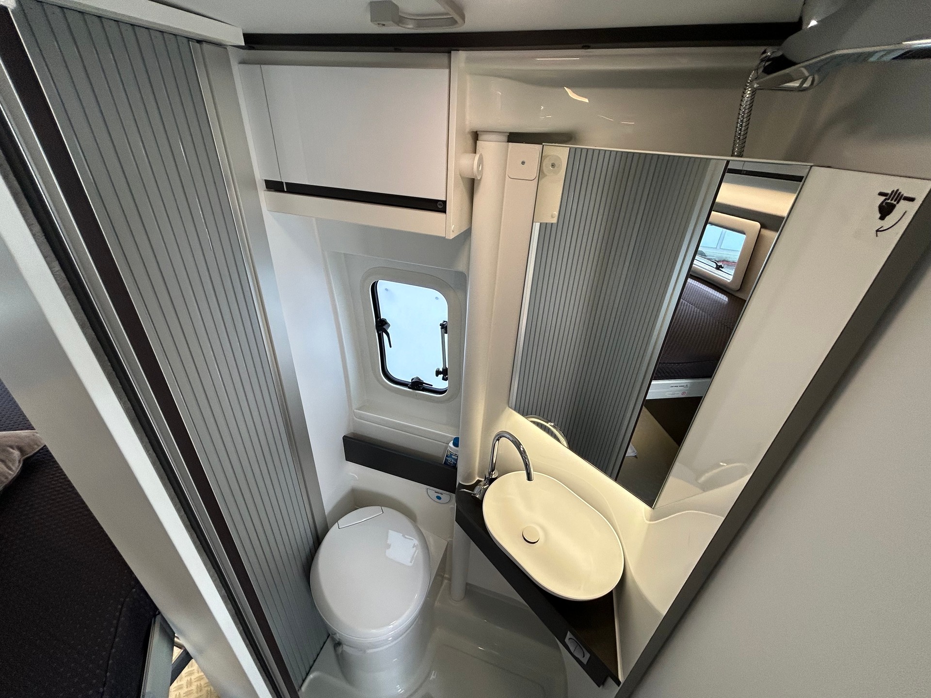 ADRIA Twin Supreme 640 SGX-image-17