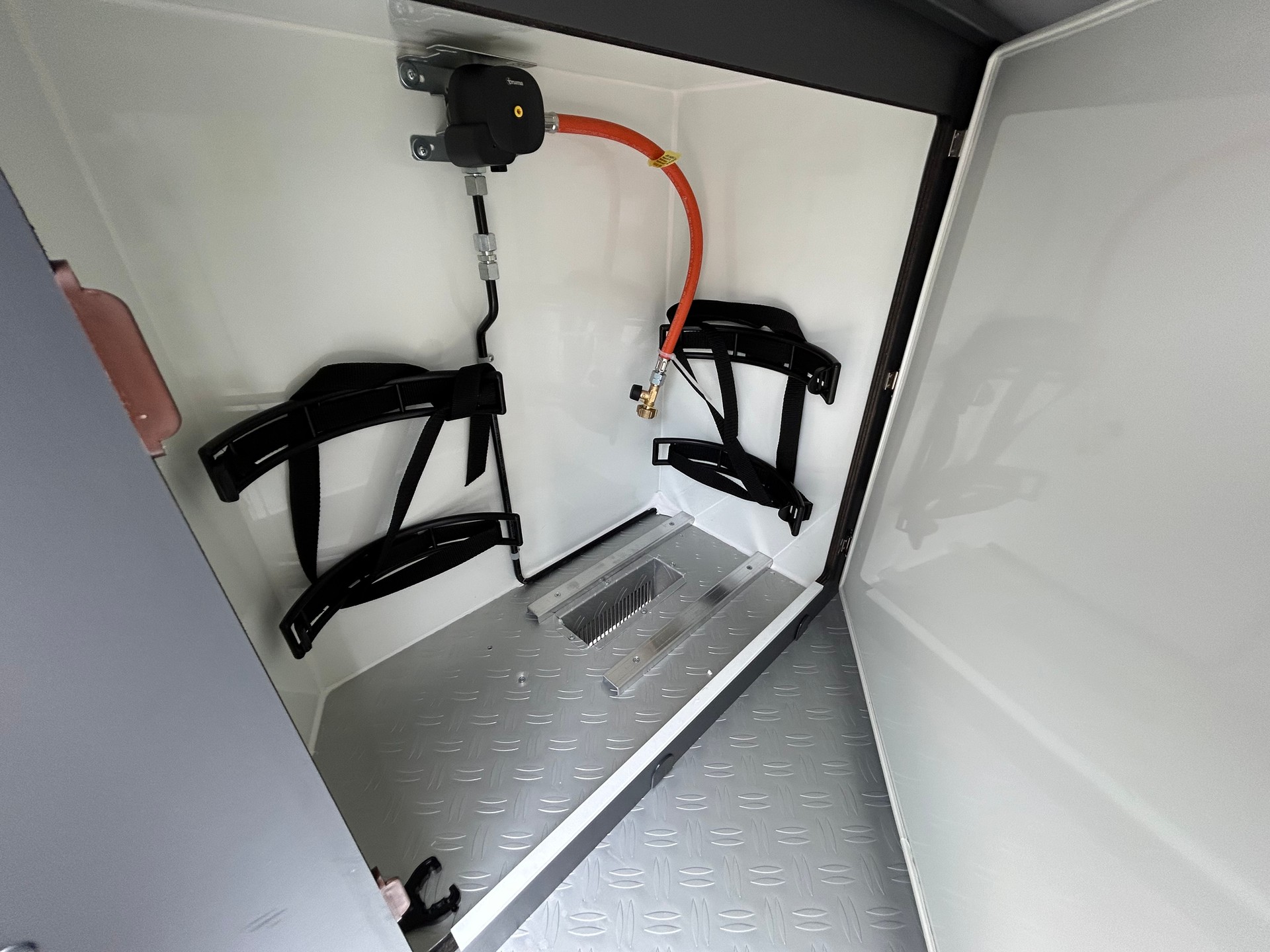 ADRIA Twin Supreme 640 SGX-image-25