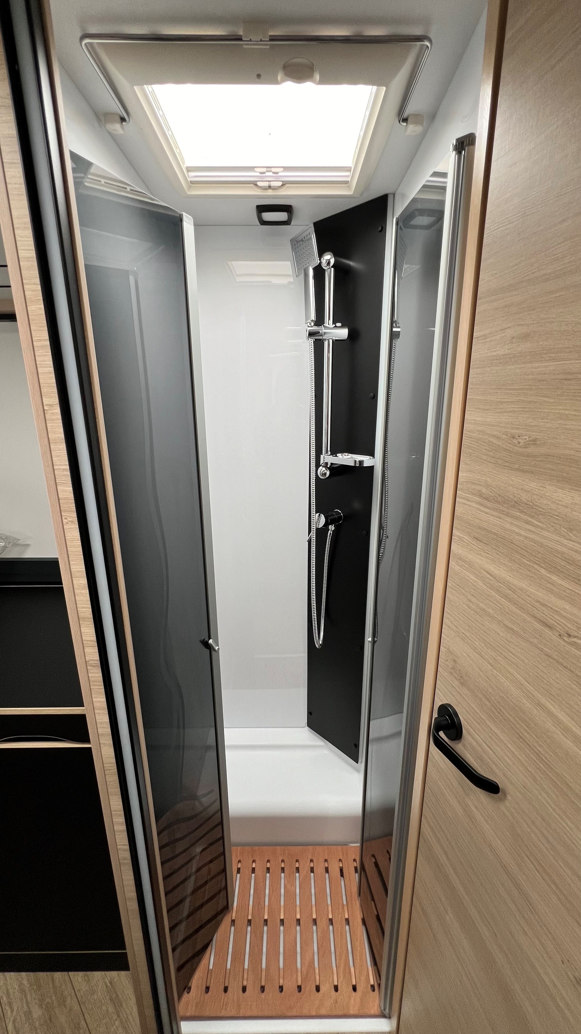 CHALLENGER 384 Etape Edition-image-13