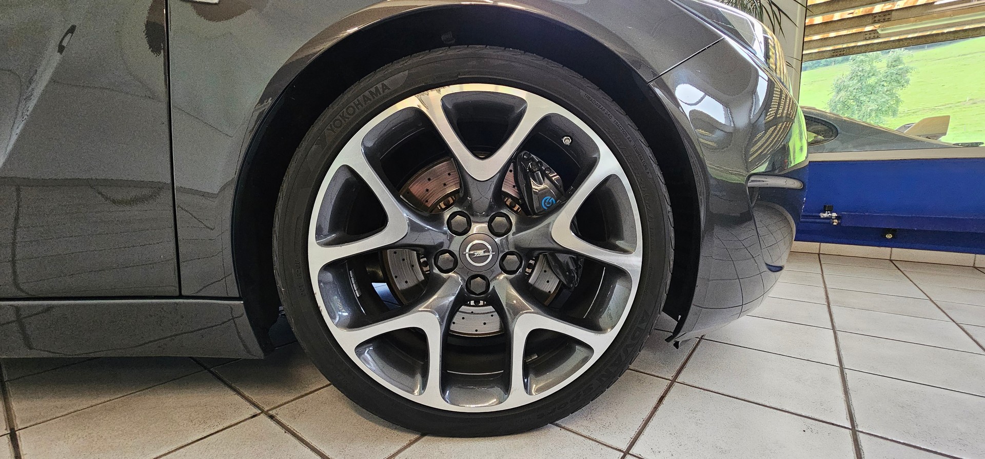 OPEL Insignia 2.8 Turbo OPC 4WD Automatic-image-7
