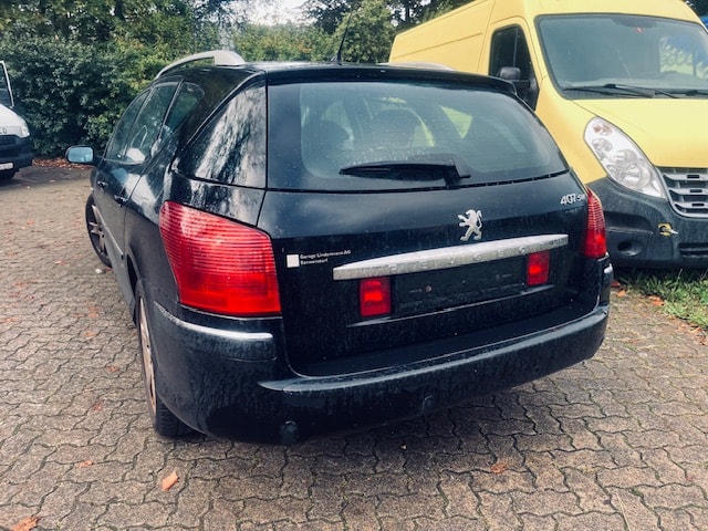 PEUGEOT 407 SW 2.0 HDI Confort Automatic-image-8