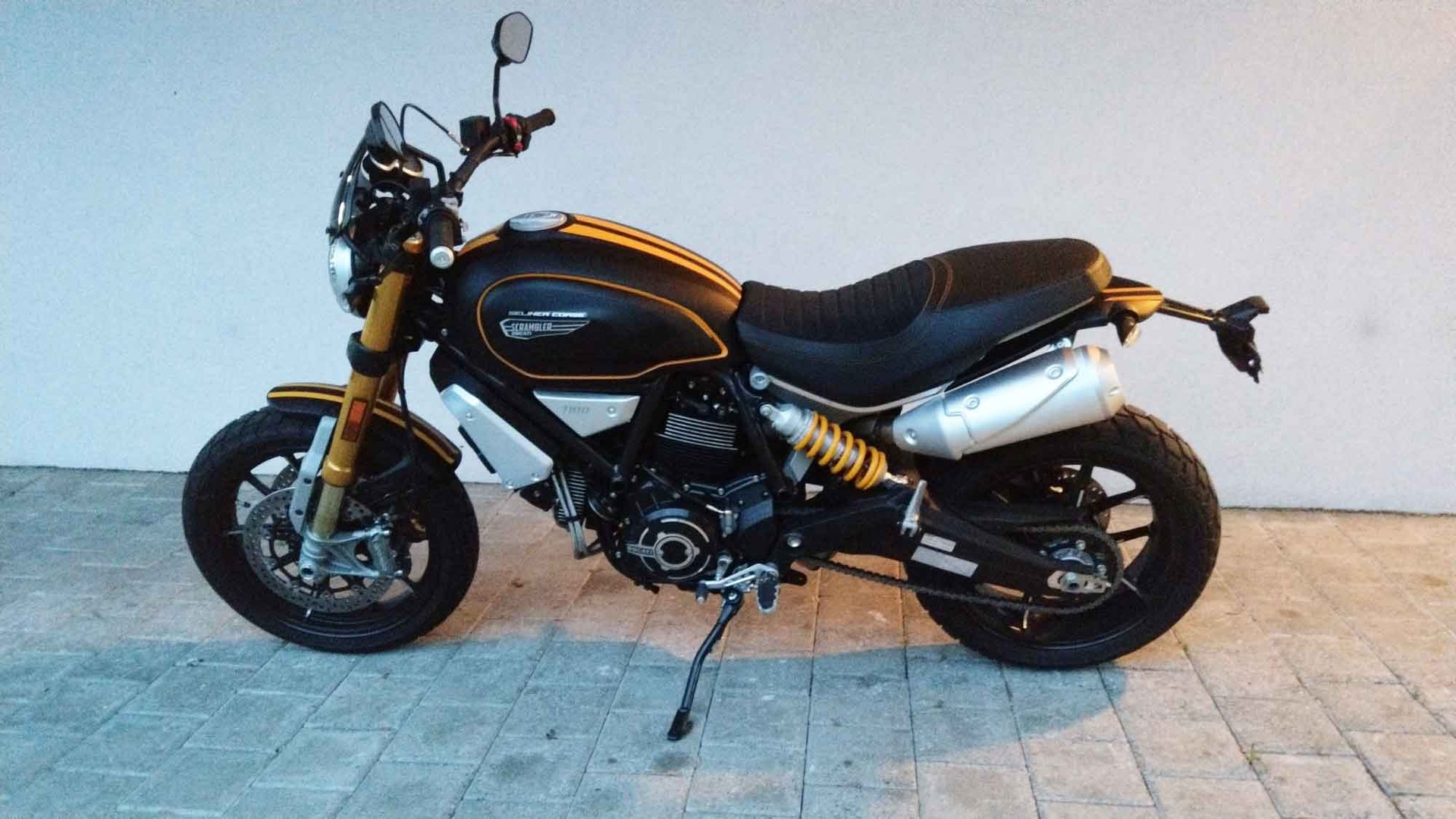 DUCATI Scrambler 1100 Sport-image-1