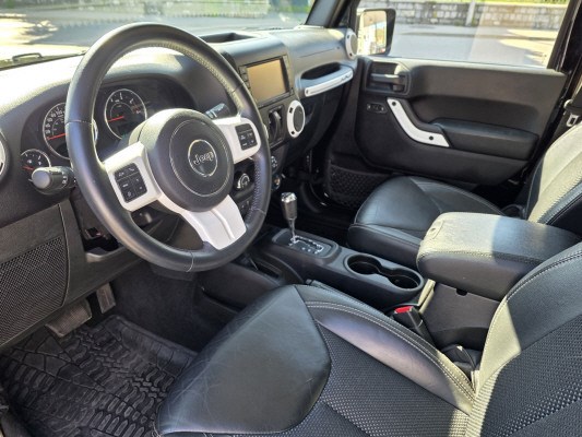 JEEP Wrangler 2.8CRD Sahara X-image-10