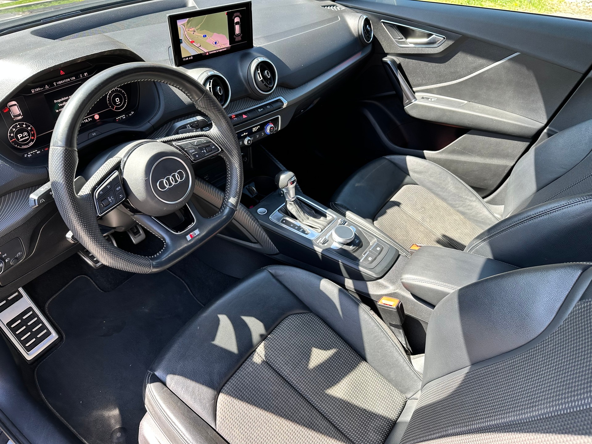 AUDI Q2 35 TFSI Sport S-tronic-image-14