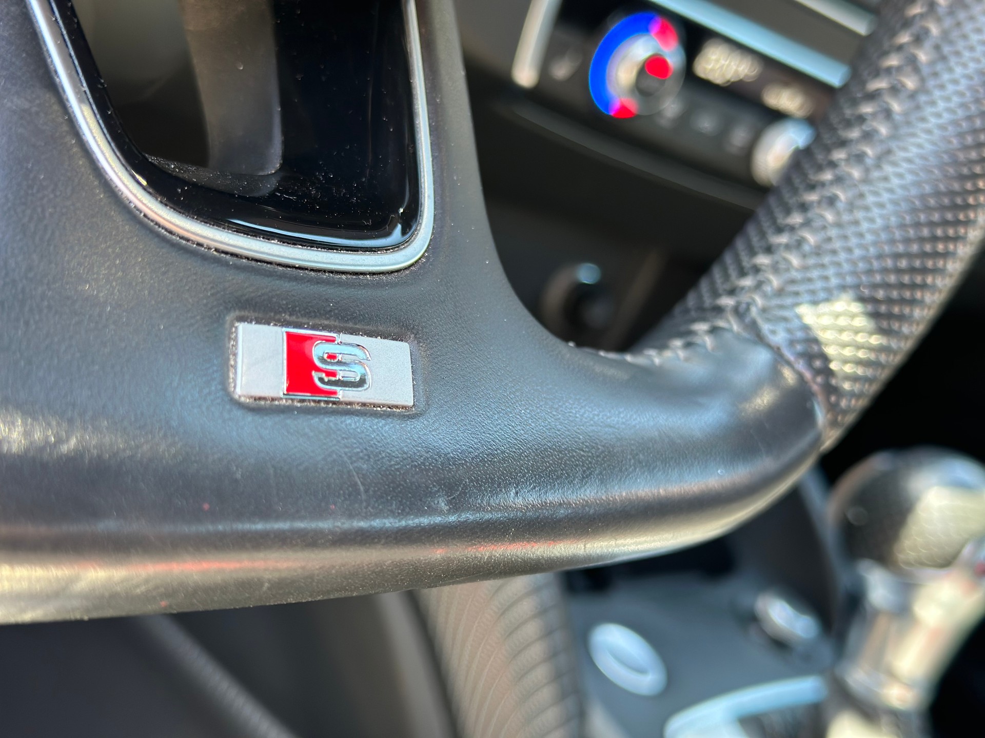 AUDI Q2 35 TFSI Sport S-tronic-image-23