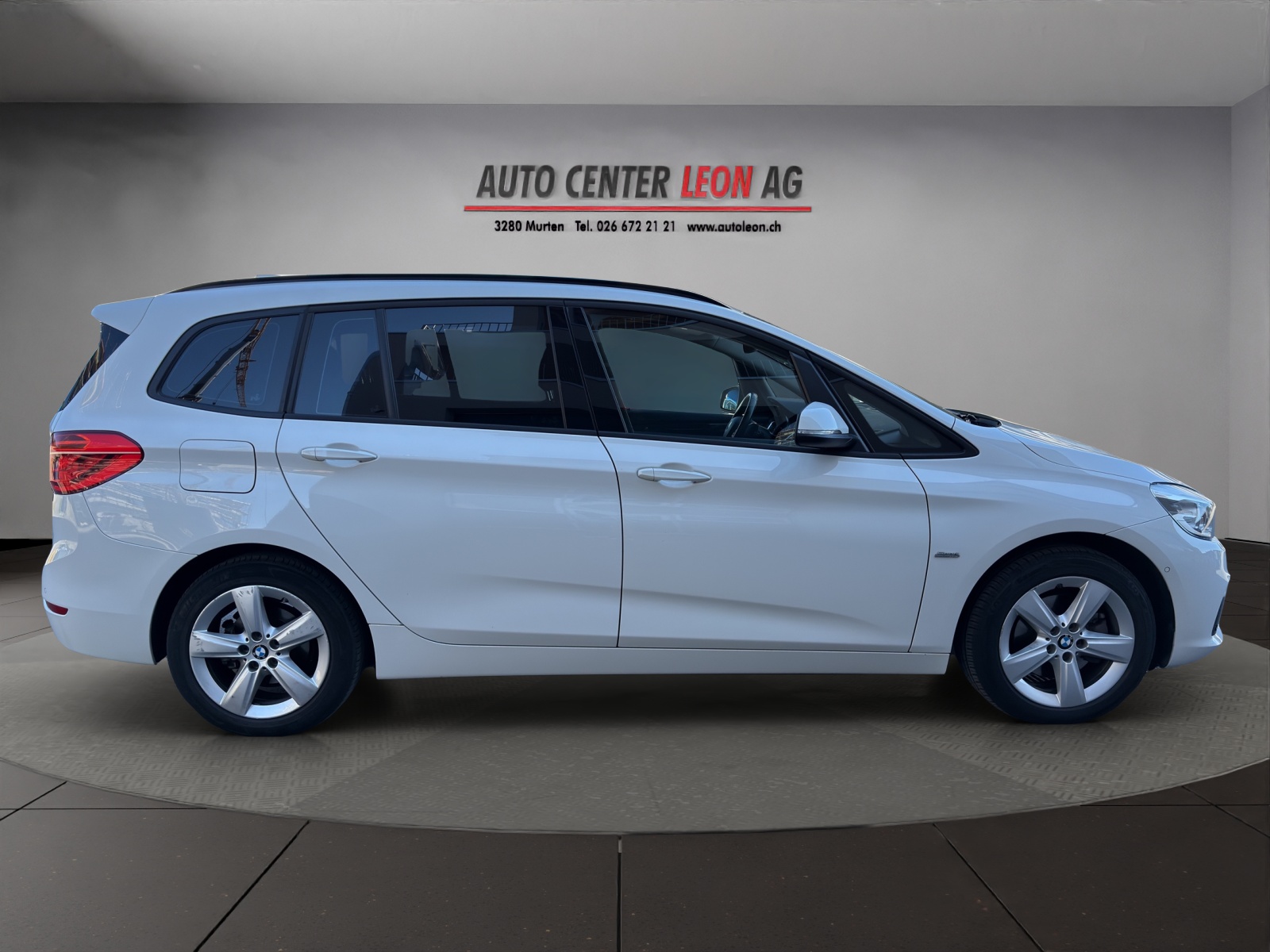 BMW 218d Gran Tourer Steptronic-image-6