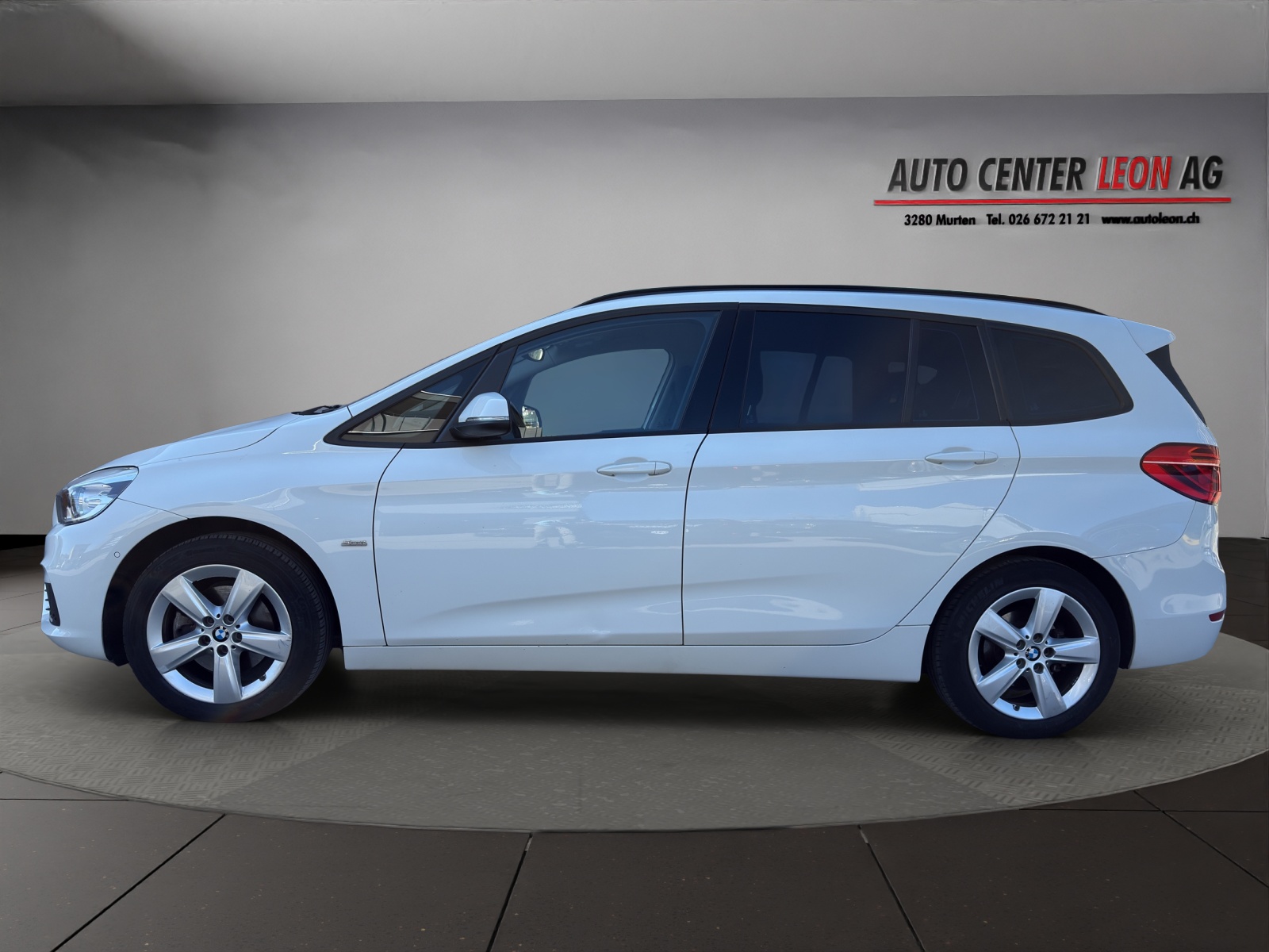 BMW 218d Gran Tourer Steptronic-showroom-element-2