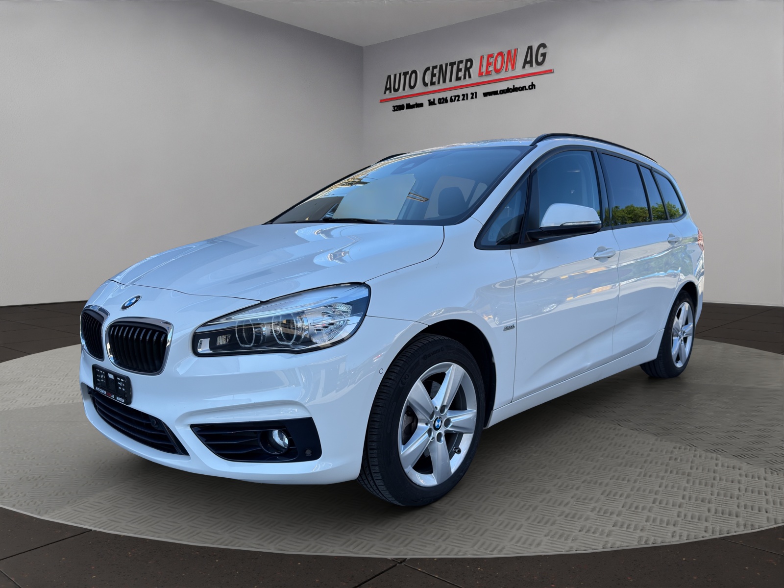BMW 218d Gran Tourer Steptronic-showroom-element-1