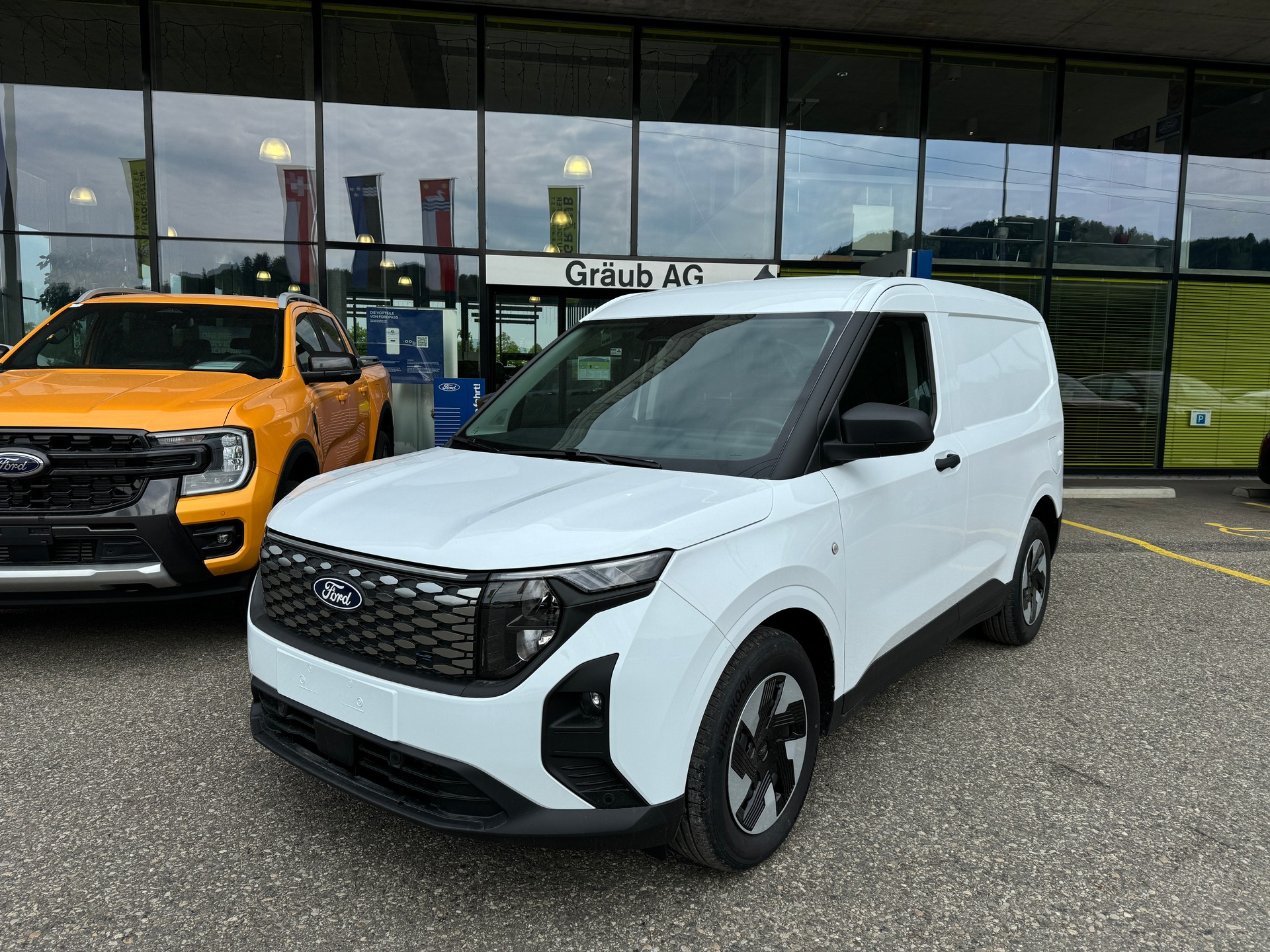 FORD E-Transit Courier Van Trend 43,5kWh