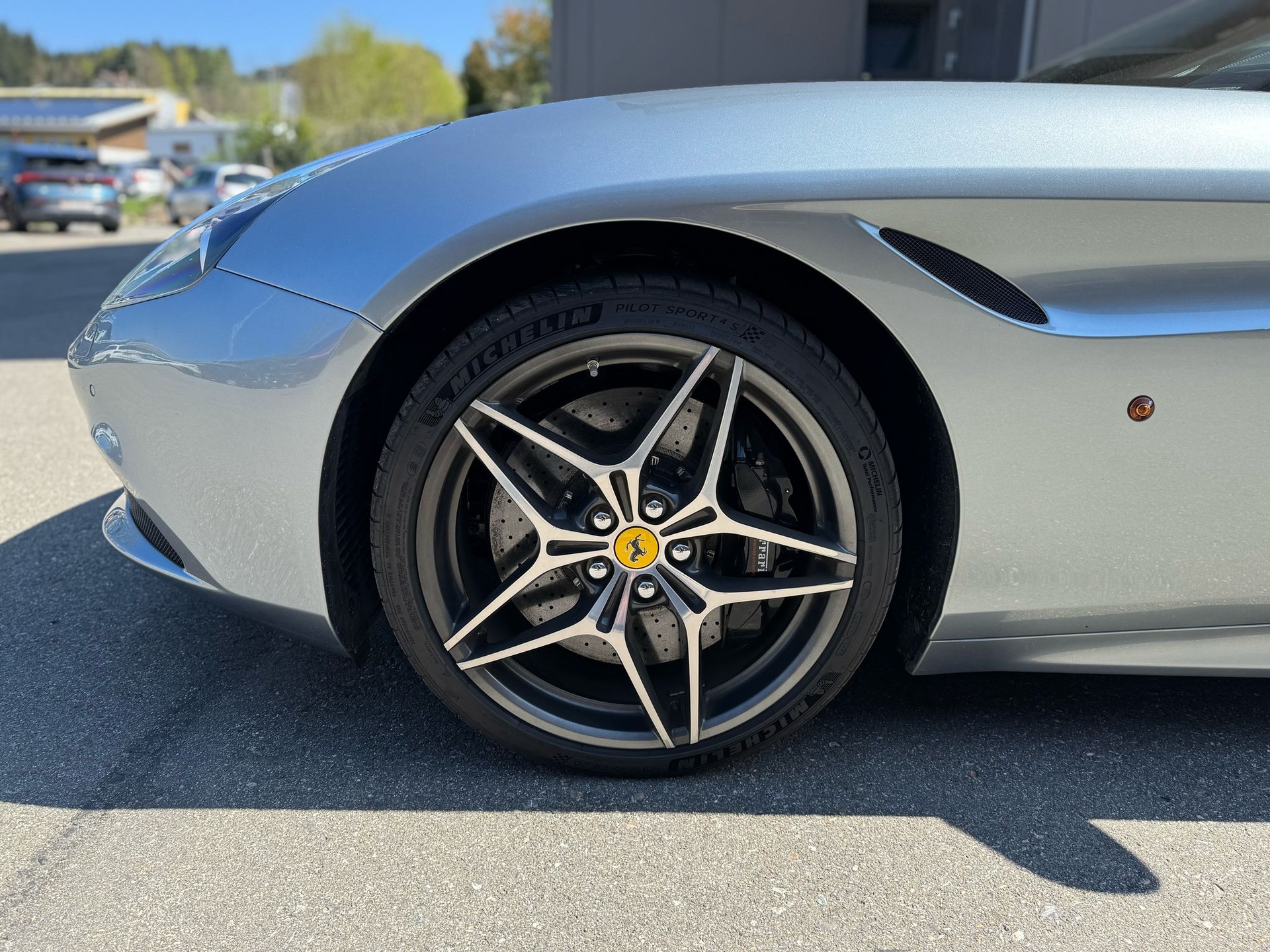 FERRARI California 3.9 V8 T-image-7