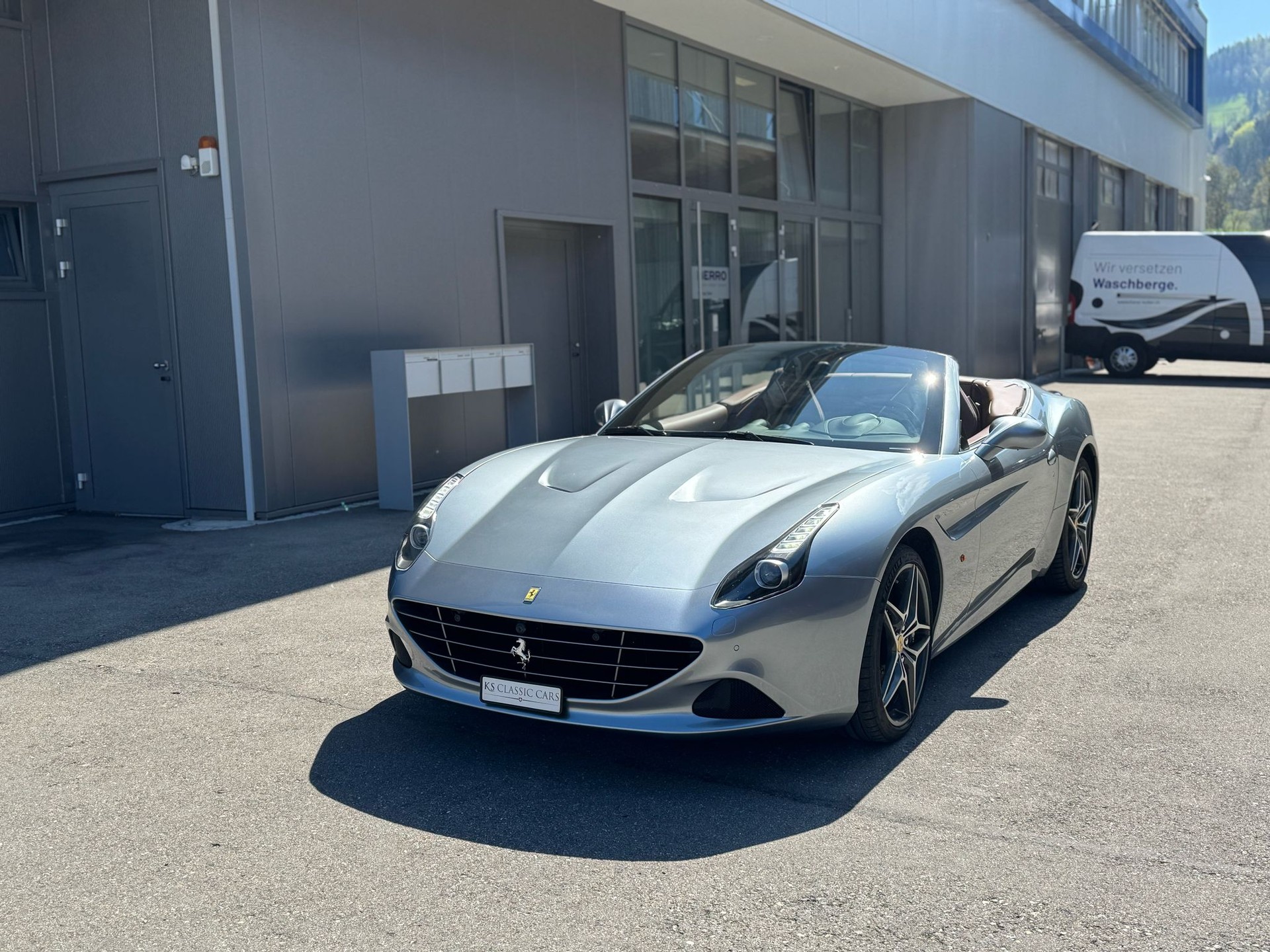 FERRARI California 3.9 V8 T-image-2
